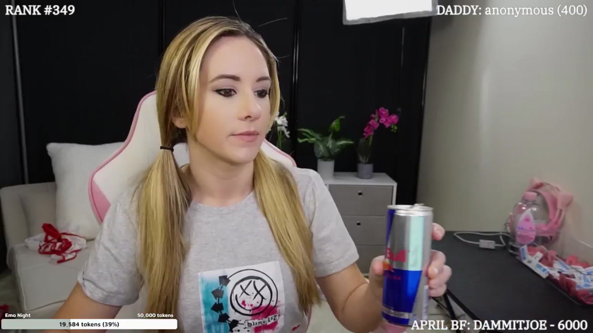 Gallery image thumbnail from DammitLexi's myfreecams stream on, 04/19/2024, 19:36 image 10 of 20