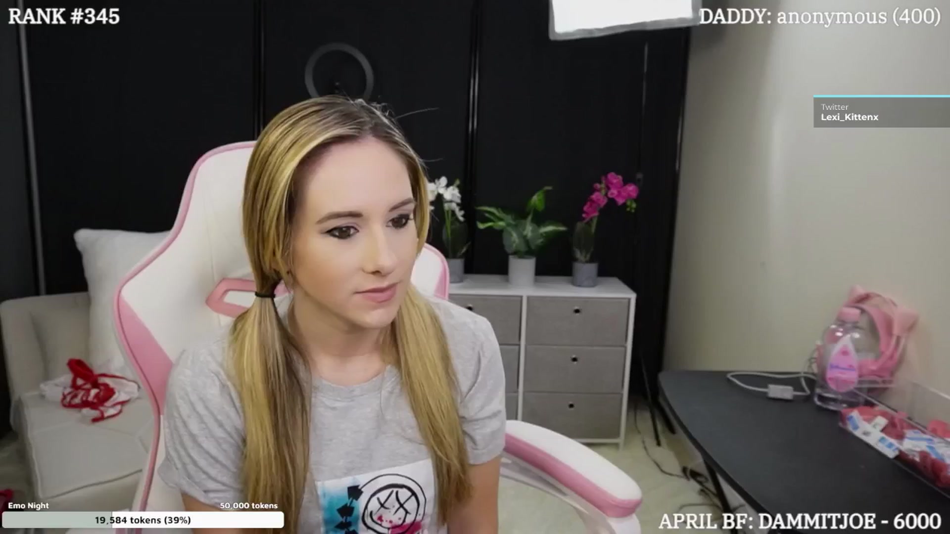 Gallery image thumbnail from DammitLexi's myfreecams stream on, 04/19/2024, 19:36 image 13 of 20