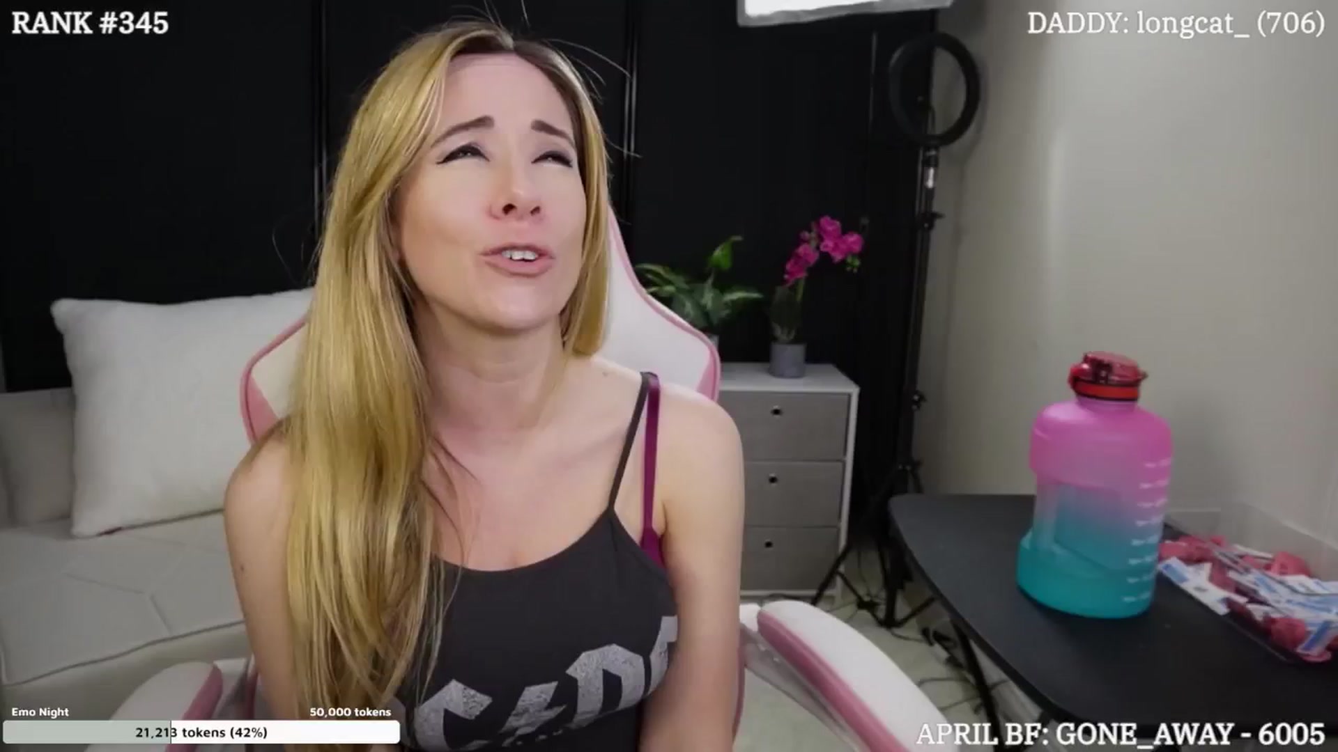 Gallery image thumbnail from DammitLexi's myfreecams stream on, 04/26/2024, 02:53 image 11 of 20