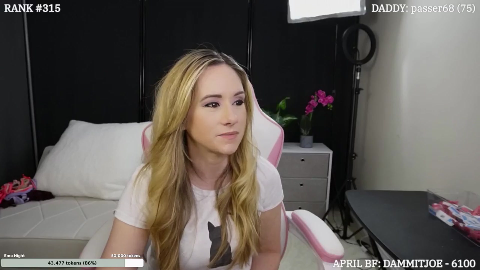 Gallery image thumbnail from DammitLexi's myfreecams stream on, 04/30/2024, 19:12 image 2 of 20