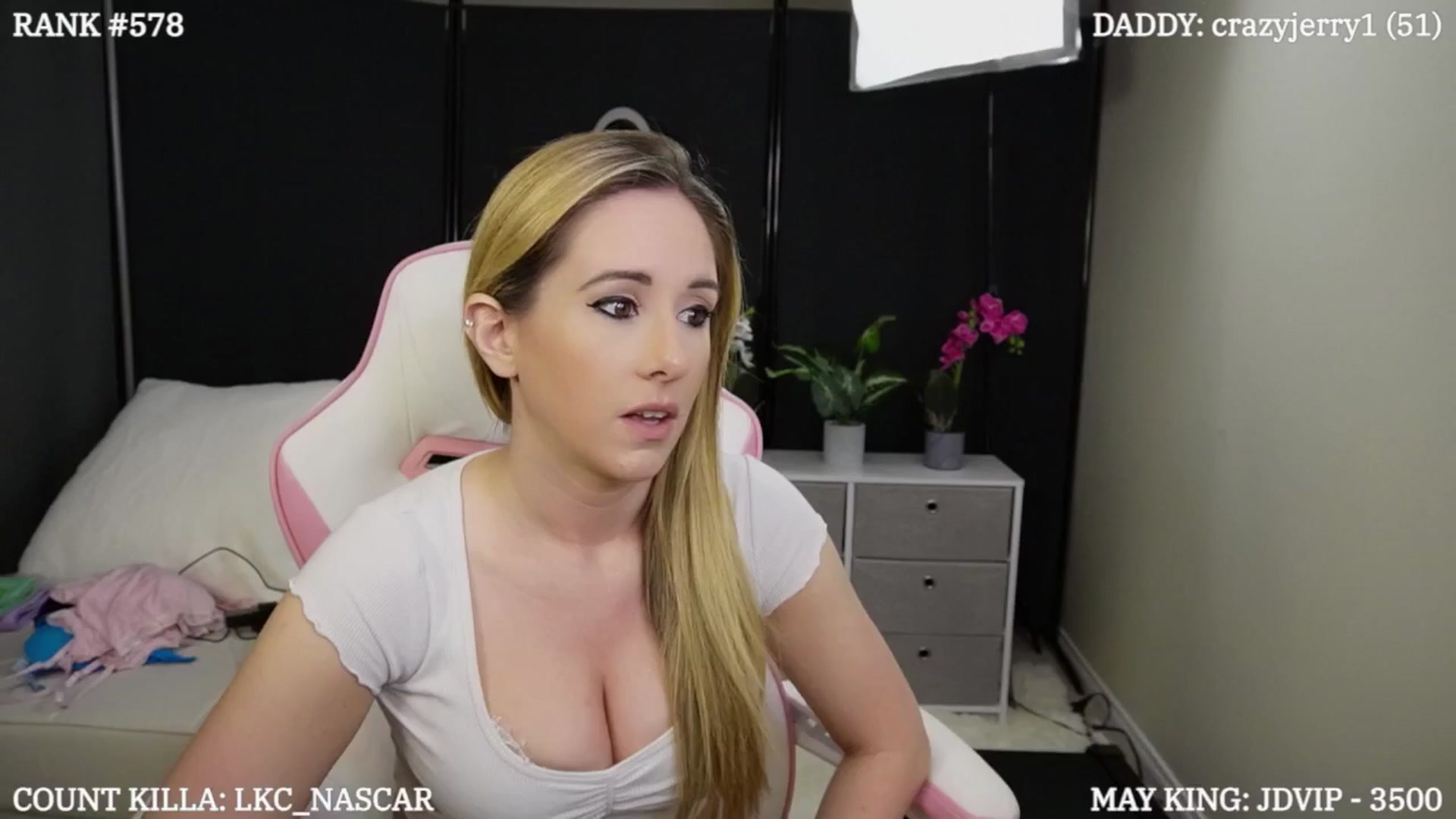Gallery image thumbnail from DammitLexi's myfreecams stream on, 05/29/2024, 20:36 image 7 of 20