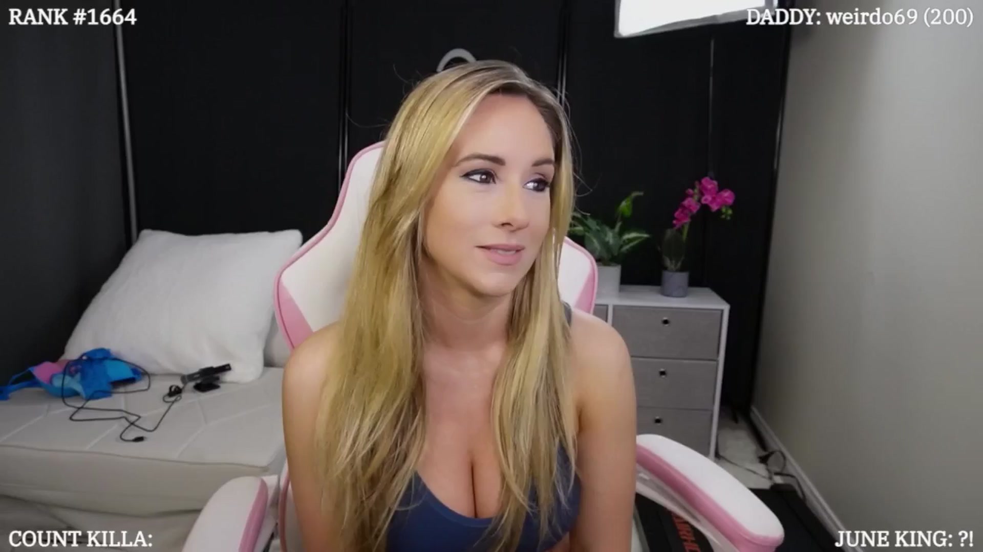 Gallery image thumbnail from DammitLexi's myfreecams stream on, 06/04/2024, 18:44 image 6 of 20