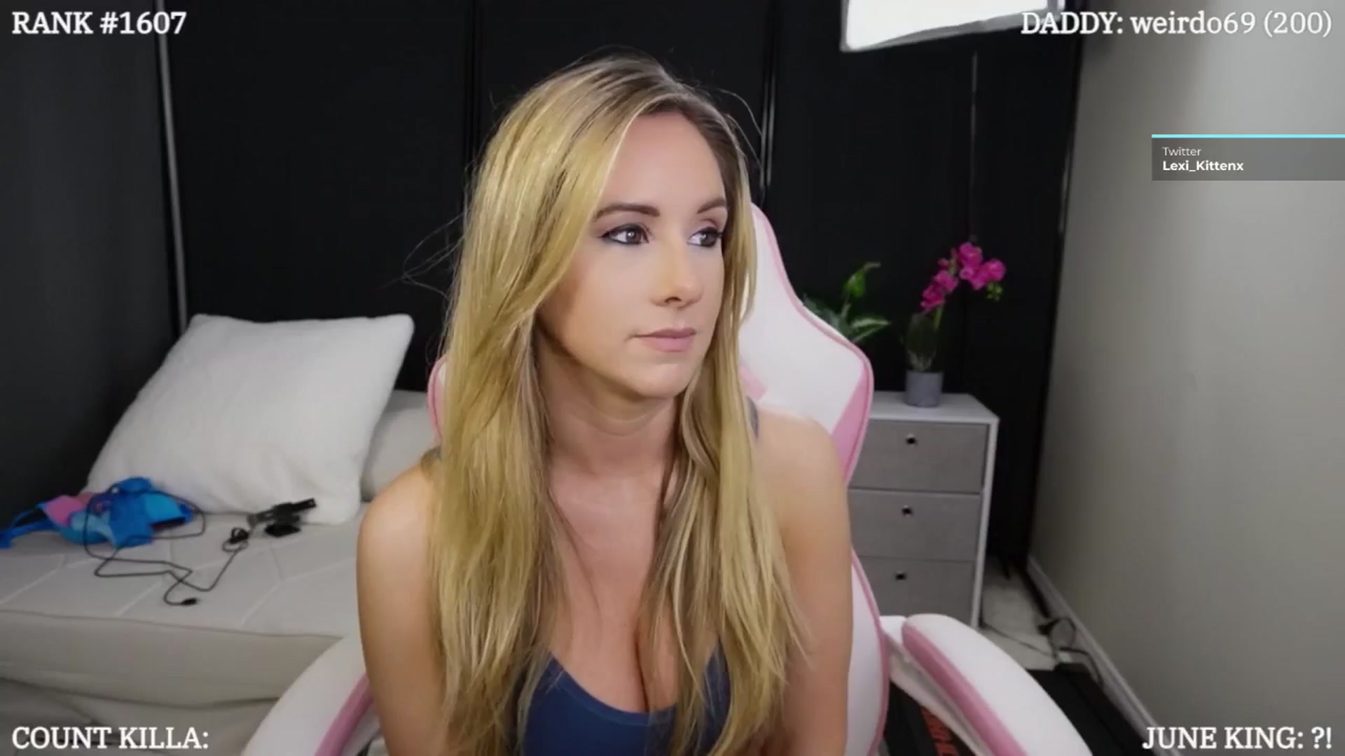 Gallery image thumbnail from DammitLexi's myfreecams stream on, 06/04/2024, 18:44 image 10 of 20