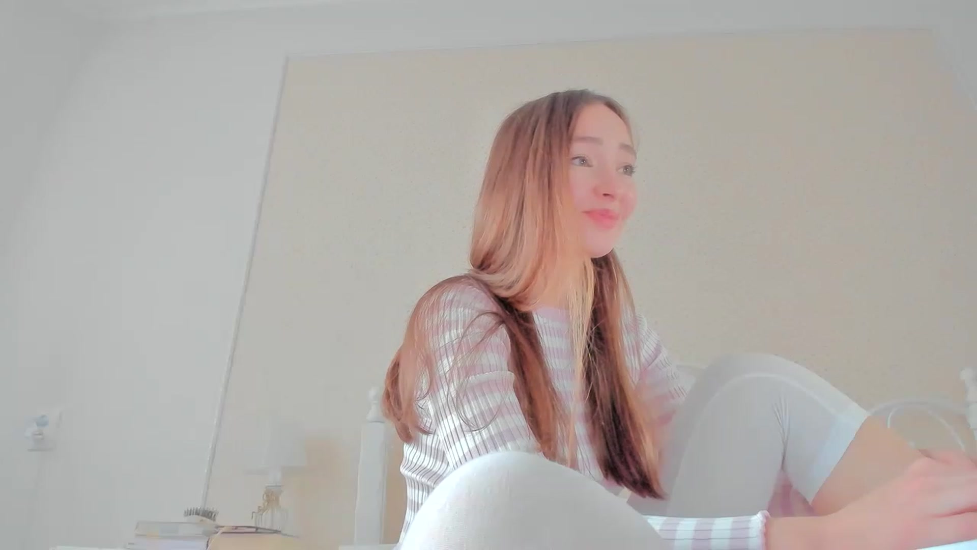Gallery image thumbnail from DamnGooood's myfreecams stream on, 11/18/2022, 10:24 image 8 of 20