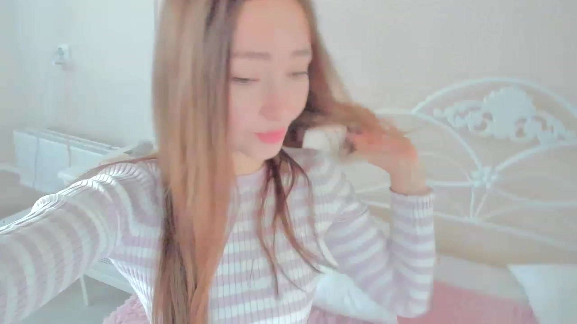 Gallery image thumbnail from DamnGooood's myfreecams stream on, 11/18/2022, 10:24 image 13 of 20