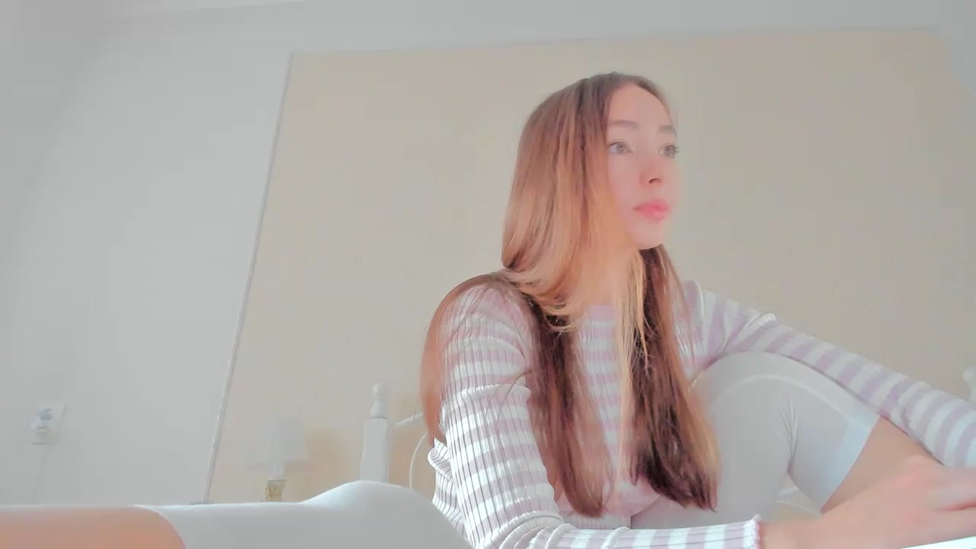 Gallery image thumbnail from DamnGooood's myfreecams stream on, 11/18/2022, 10:24 image 11 of 20
