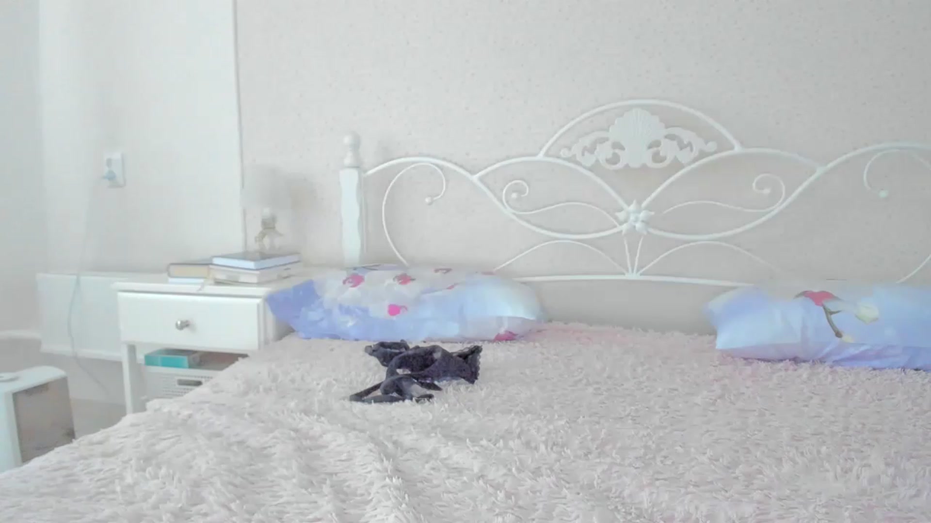 Gallery image thumbnail from DamnGooood's myfreecams stream on, 12/25/2022, 05:15 image 10 of 20