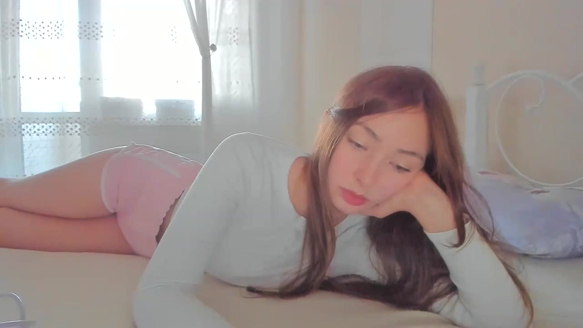 Gallery image thumbnail from DamnGooood's myfreecams stream on, 01/31/2023, 11:10 image 10 of 20