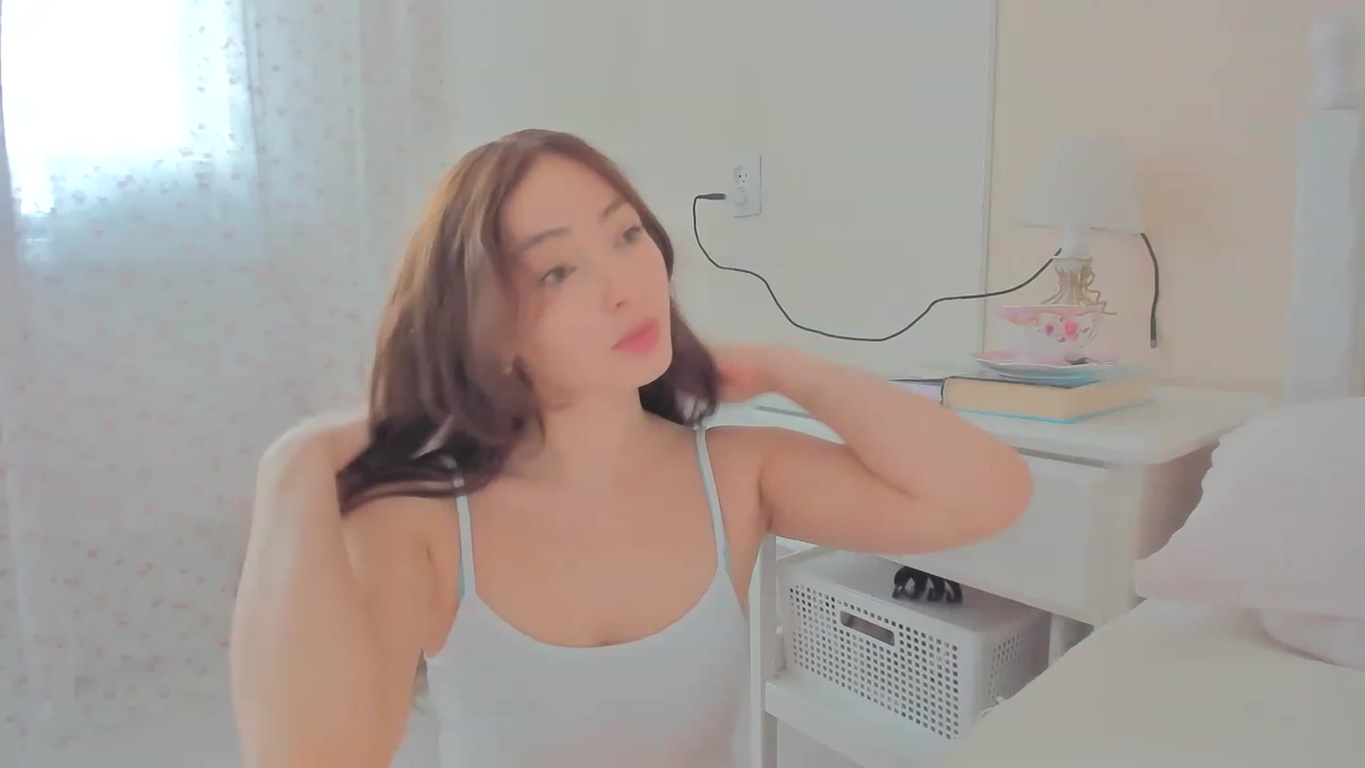Gallery image thumbnail from DamnGooood's myfreecams stream on, 04/02/2023, 07:54 image 1 of 20