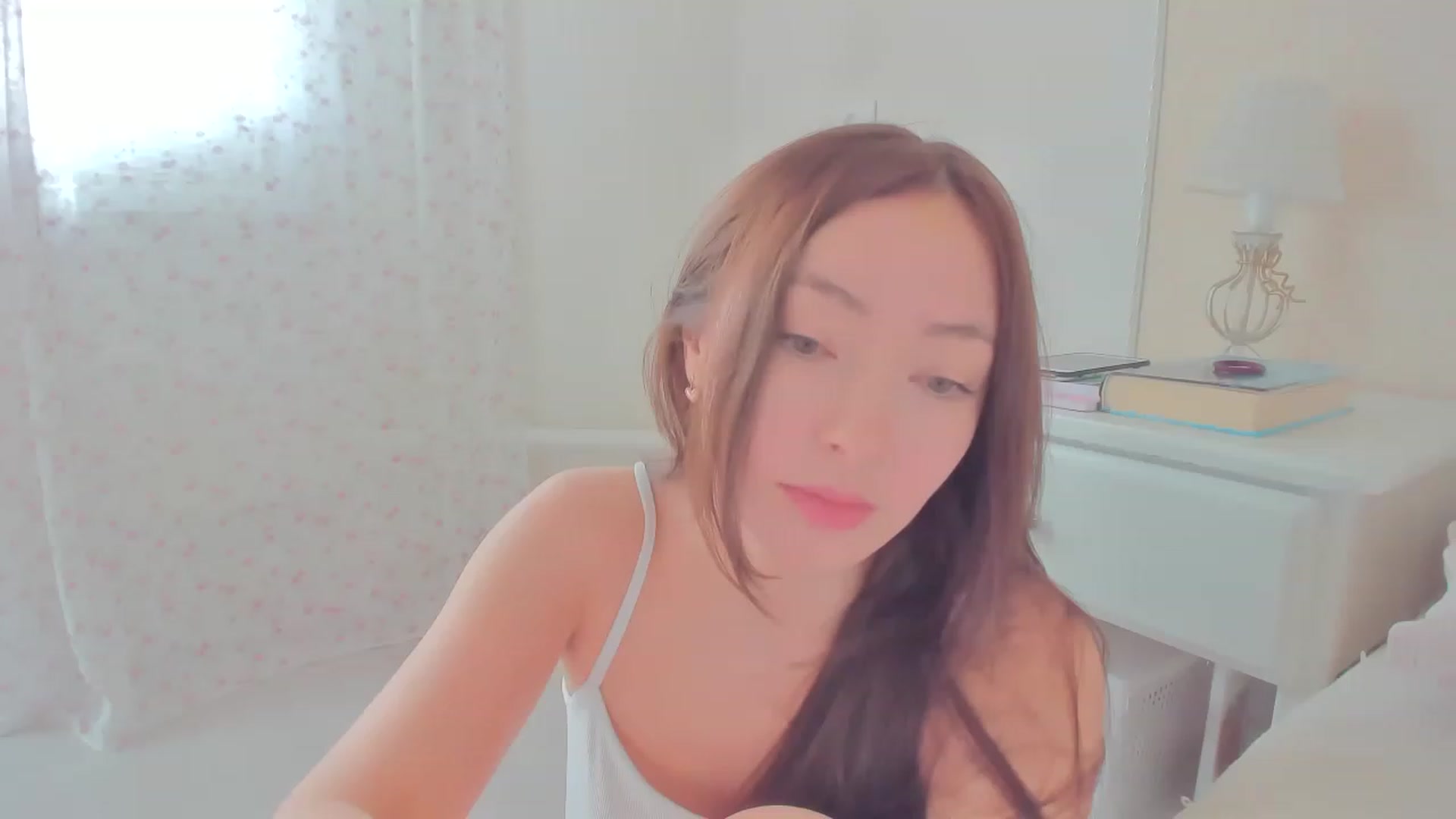Gallery image thumbnail from DamnGooood's myfreecams stream on, 04/02/2023, 10:37 image 12 of 20