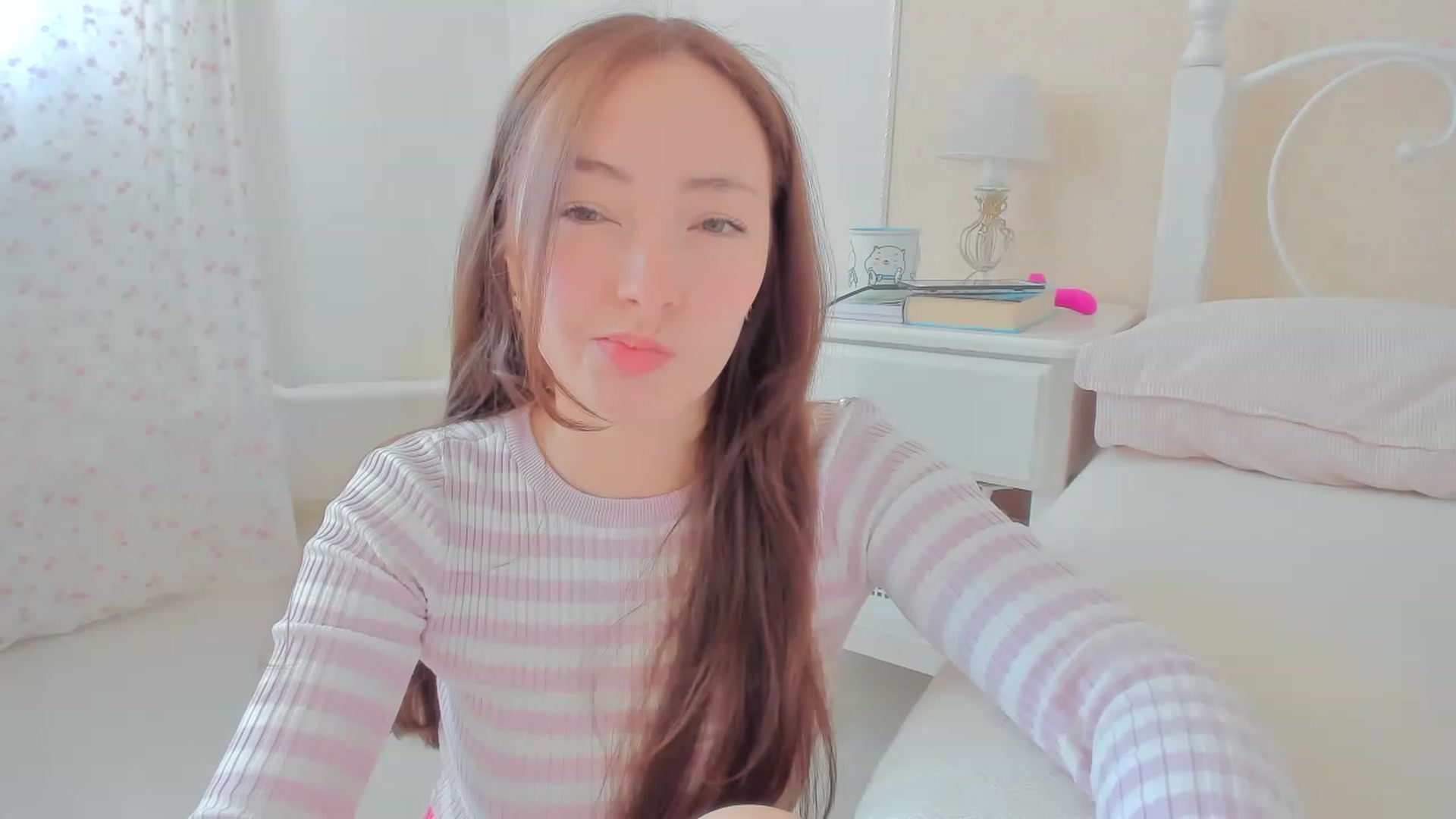 Gallery image thumbnail from DamnGooood's myfreecams stream on, 04/05/2023, 05:34 image 14 of 20