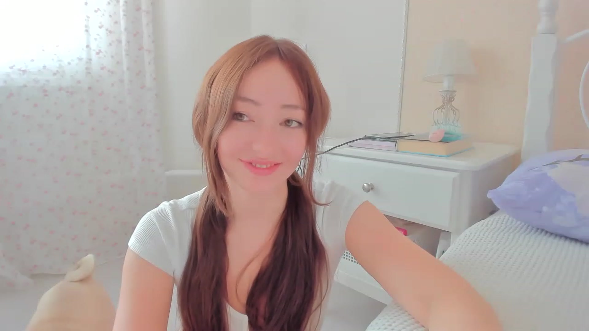 Gallery image thumbnail from DamnGooood's myfreecams stream on, 04/10/2023, 07:45 image 8 of 20