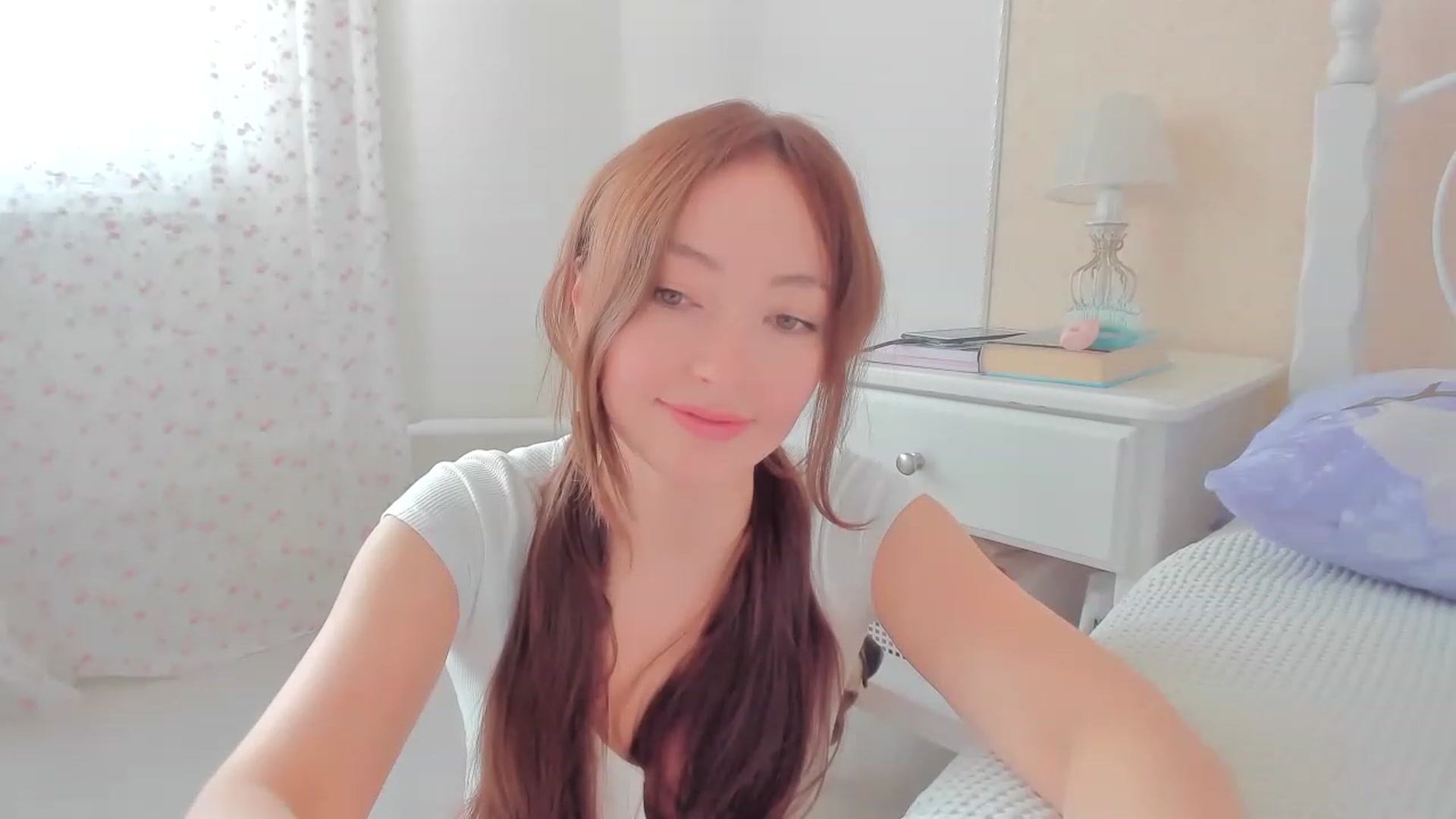 Gallery image thumbnail from DamnGooood's myfreecams stream on, 04/10/2023, 07:45 image 9 of 20
