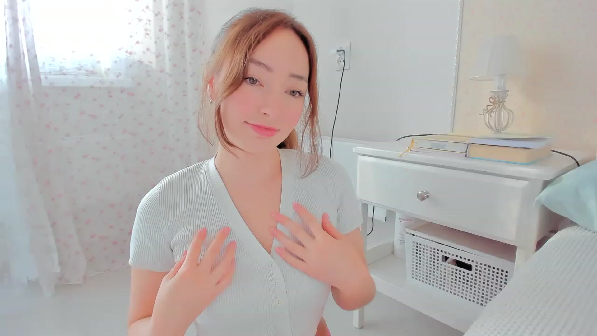 Gallery image thumbnail from DamnGooood's myfreecams stream on, 04/26/2023, 11:25 image 11 of 20