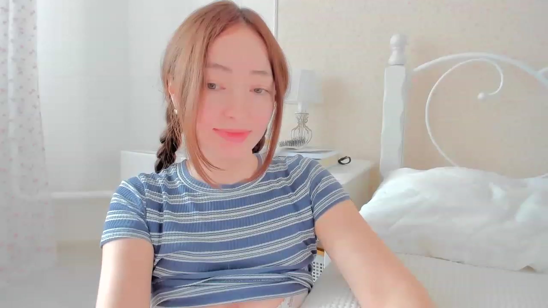 Gallery image thumbnail from DamnGooood's myfreecams stream on, 05/02/2023, 09:16 image 8 of 20
