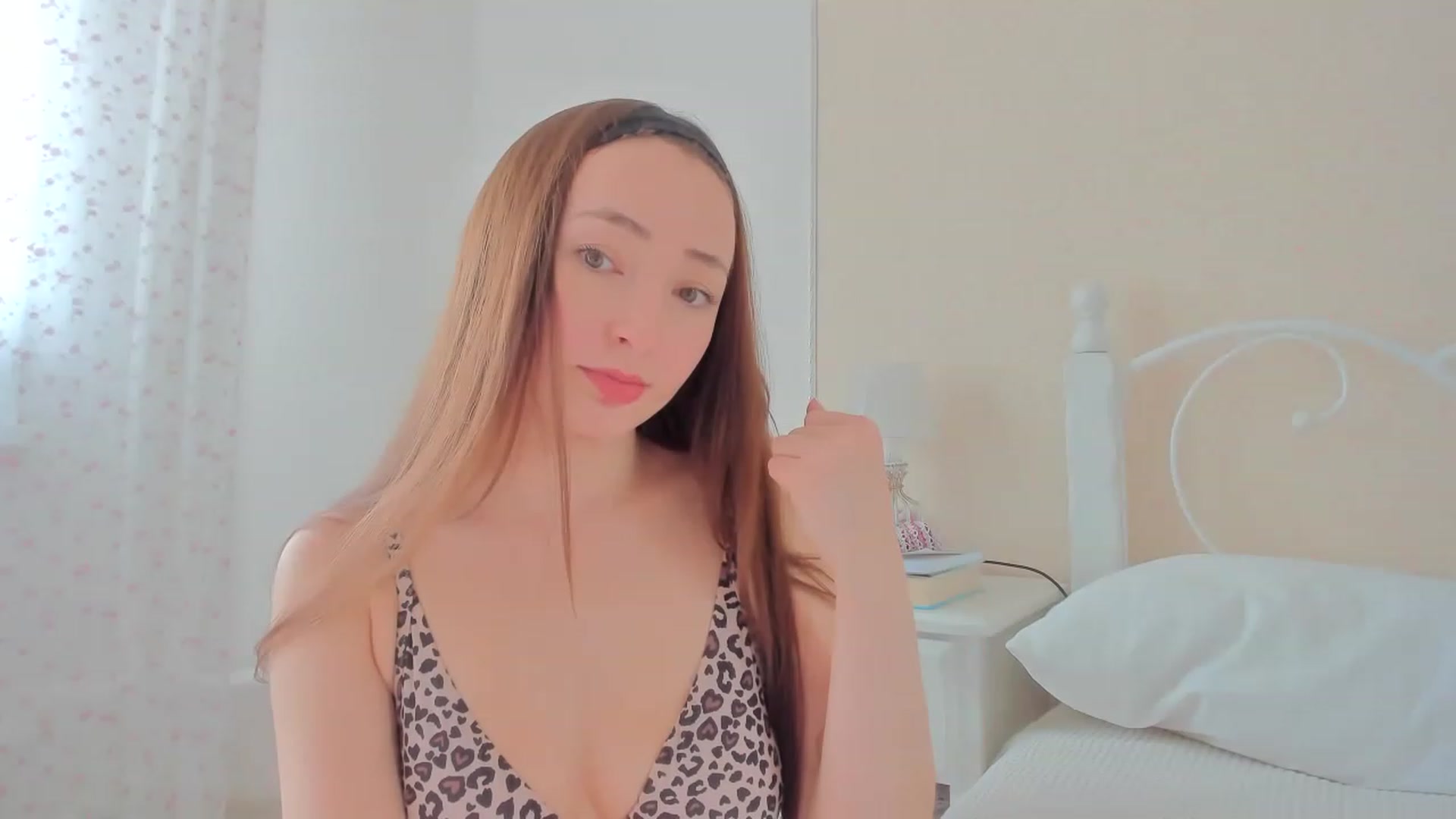 Gallery image thumbnail from DamnGooood's myfreecams stream on, 05/12/2023, 09:39 image 6 of 20