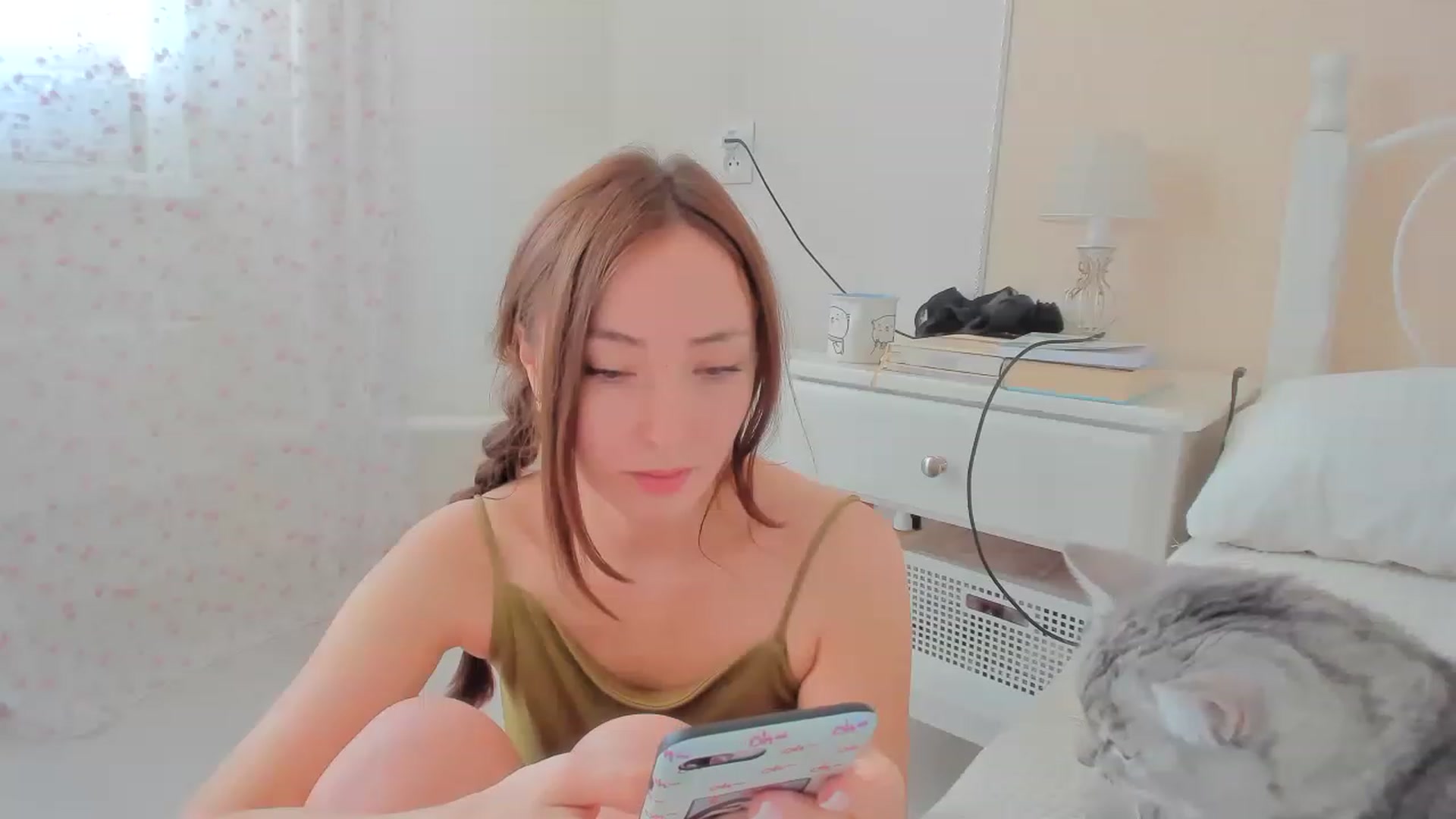 Gallery image thumbnail from DamnGooood's myfreecams stream on, 05/13/2023, 07:56 image 18 of 20