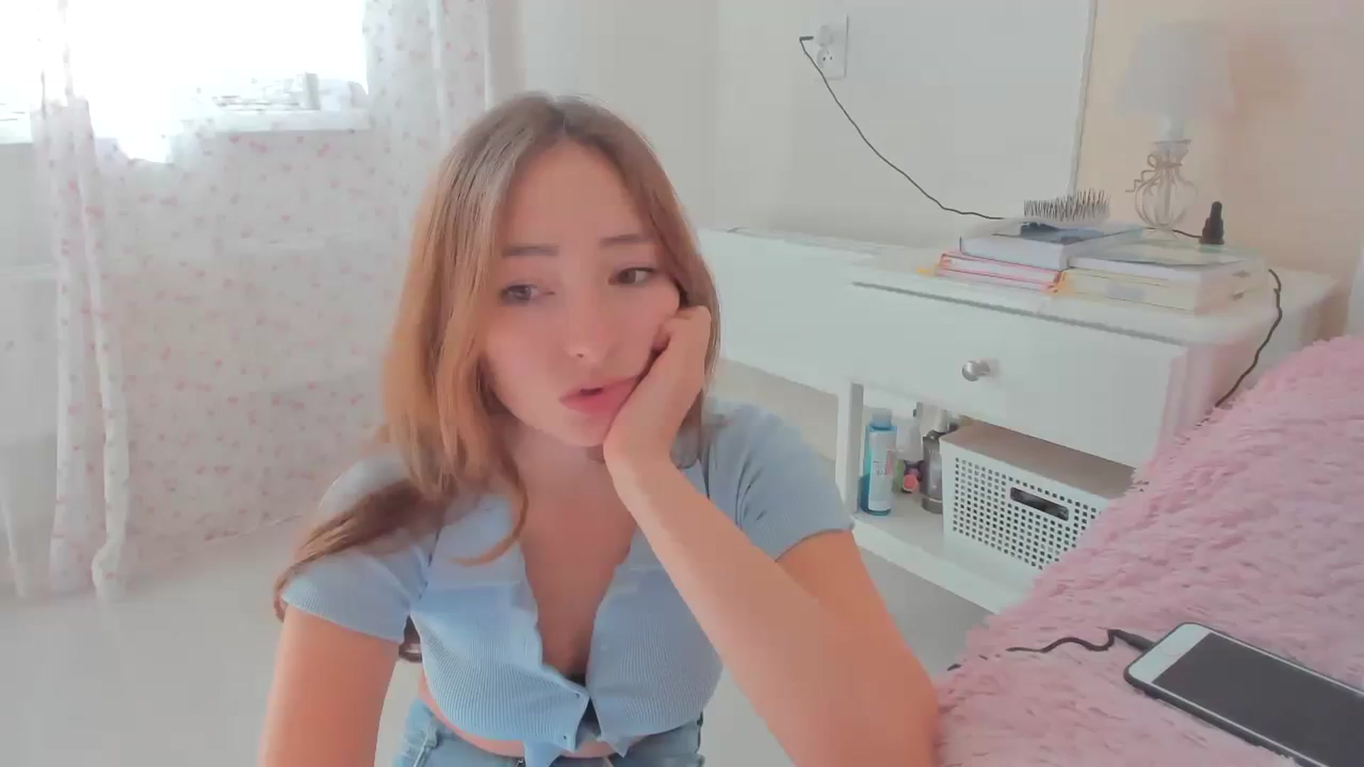 Gallery image thumbnail from DamnGooood's myfreecams stream on, 09/15/2023, 09:18 image 1 of 20