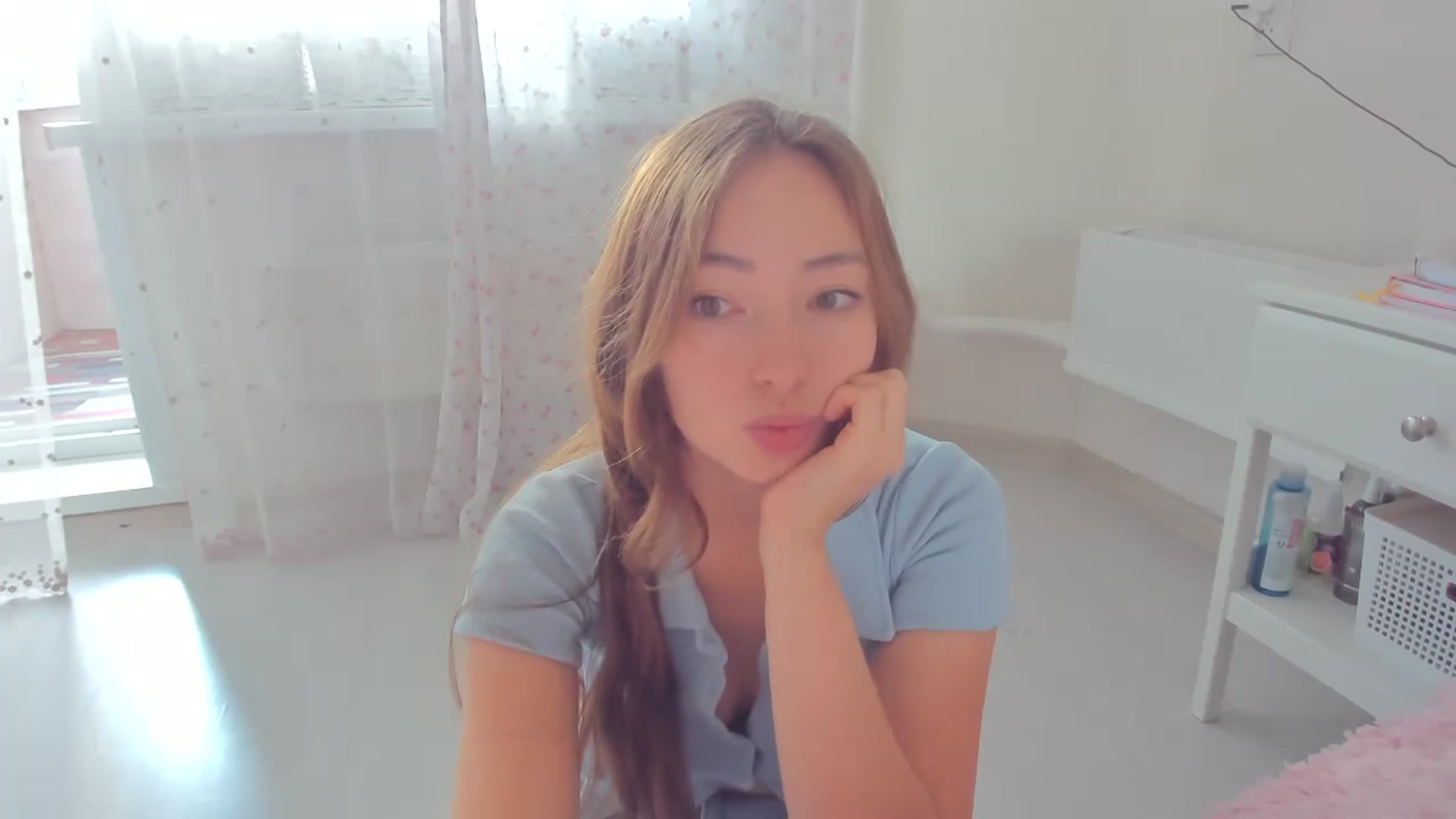 Gallery image thumbnail from DamnGooood's myfreecams stream on, 09/15/2023, 09:18 image 8 of 20