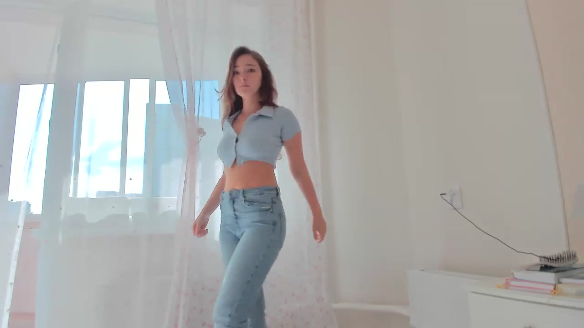Gallery image thumbnail from DamnGooood's myfreecams stream on, 09/15/2023, 09:18 image 4 of 20
