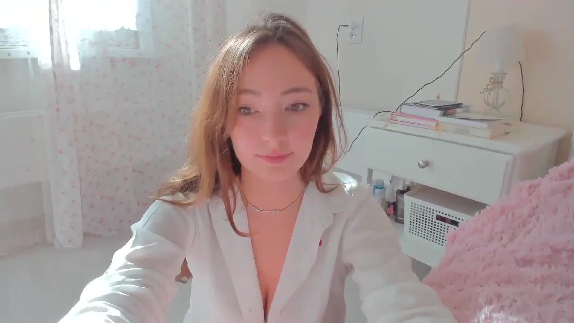 Gallery image thumbnail from DamnGooood's myfreecams stream on, 09/16/2023, 10:11 image 15 of 20