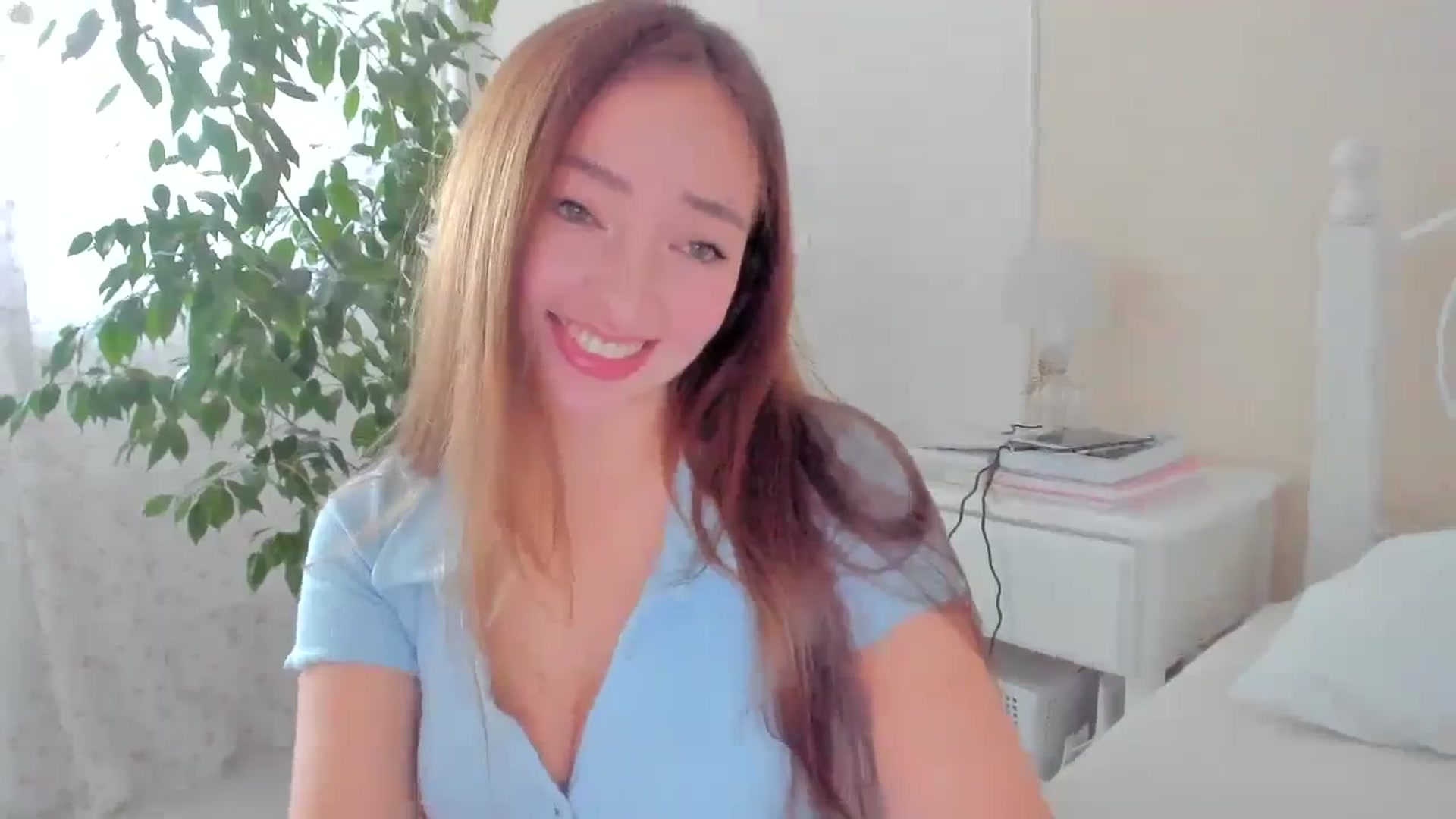 Gallery image thumbnail from DamnGooood's myfreecams stream on, 09/28/2023, 08:41 image 10 of 20