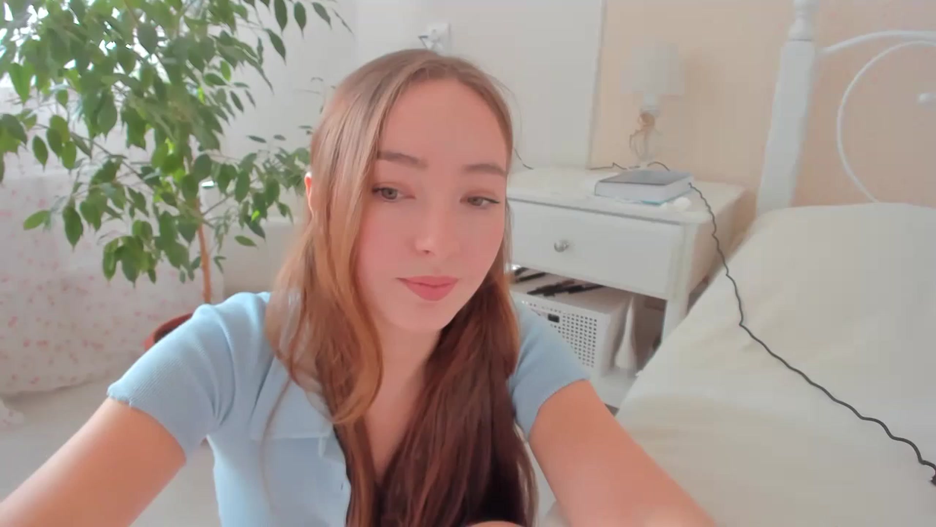 Gallery image thumbnail from DamnGooood's myfreecams stream on, 10/02/2023, 07:52 image 17 of 20