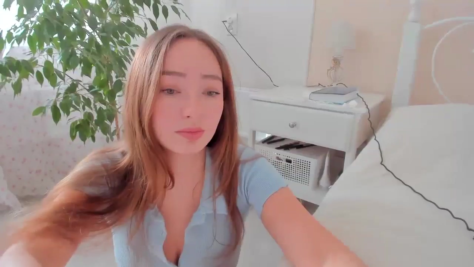 Gallery image thumbnail from DamnGooood's myfreecams stream on, 10/02/2023, 07:52 image 16 of 20