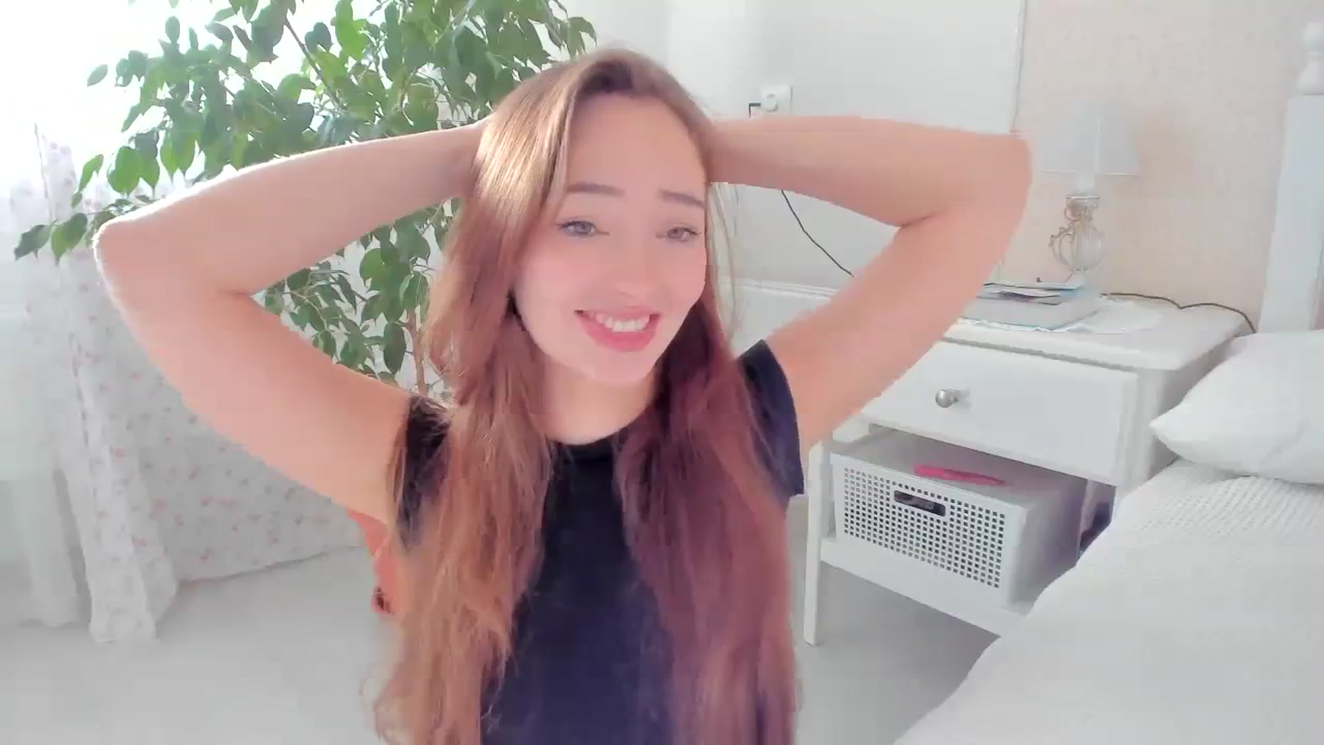 Gallery image thumbnail from DamnGooood's myfreecams stream on, 10/08/2023, 06:59 image 5 of 20