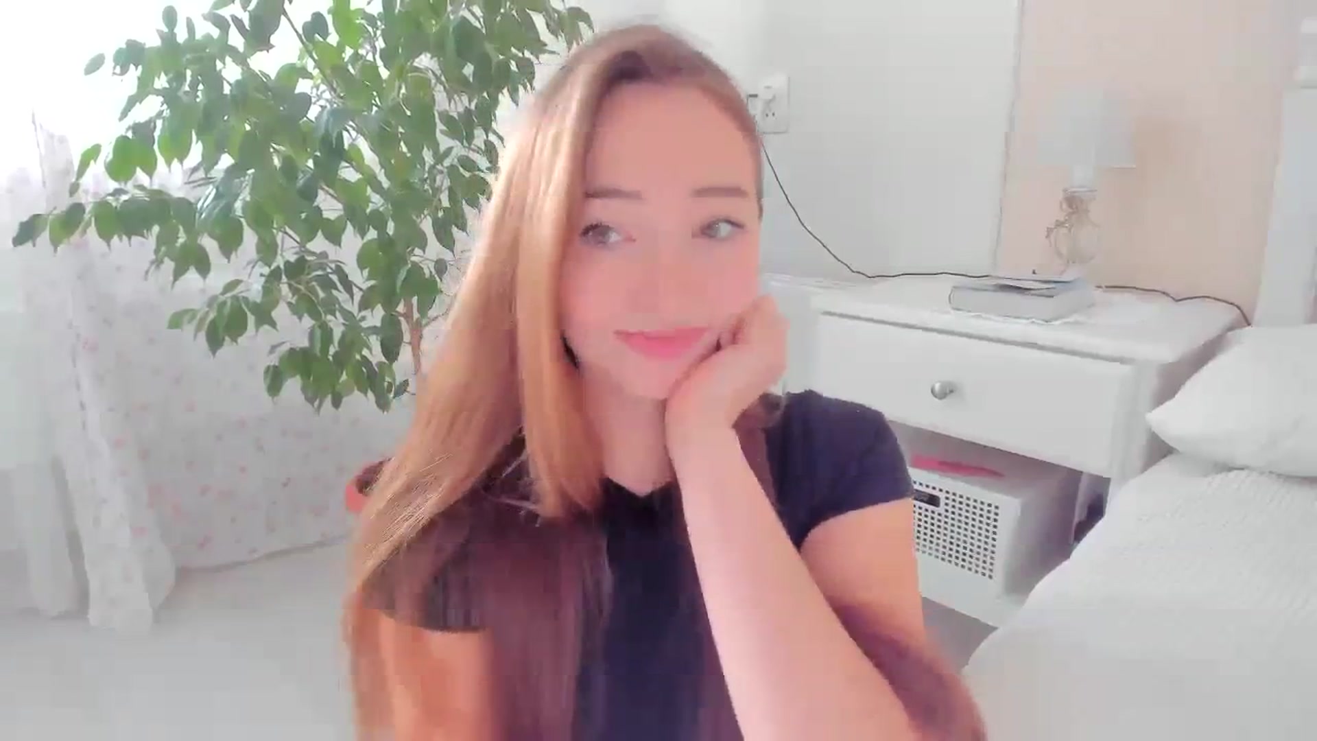 Gallery image thumbnail from DamnGooood's myfreecams stream on, 10/08/2023, 06:59 image 6 of 20