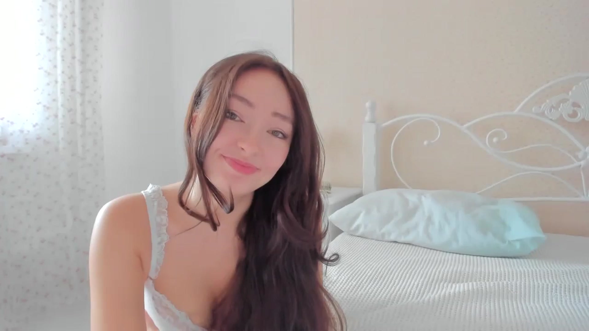 Gallery image thumbnail from DamnGooood's myfreecams stream on, 11/10/2023, 04:54 image 13 of 20