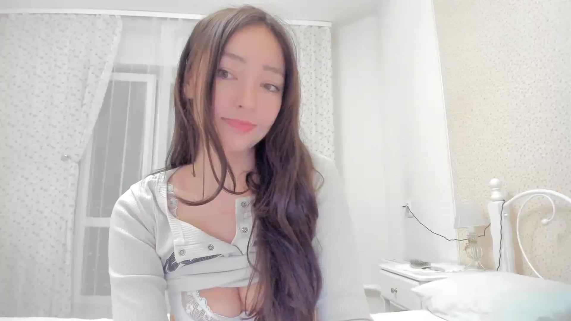 Gallery image thumbnail from DamnGooood's myfreecams stream on, 11/10/2023, 13:51 image 17 of 20