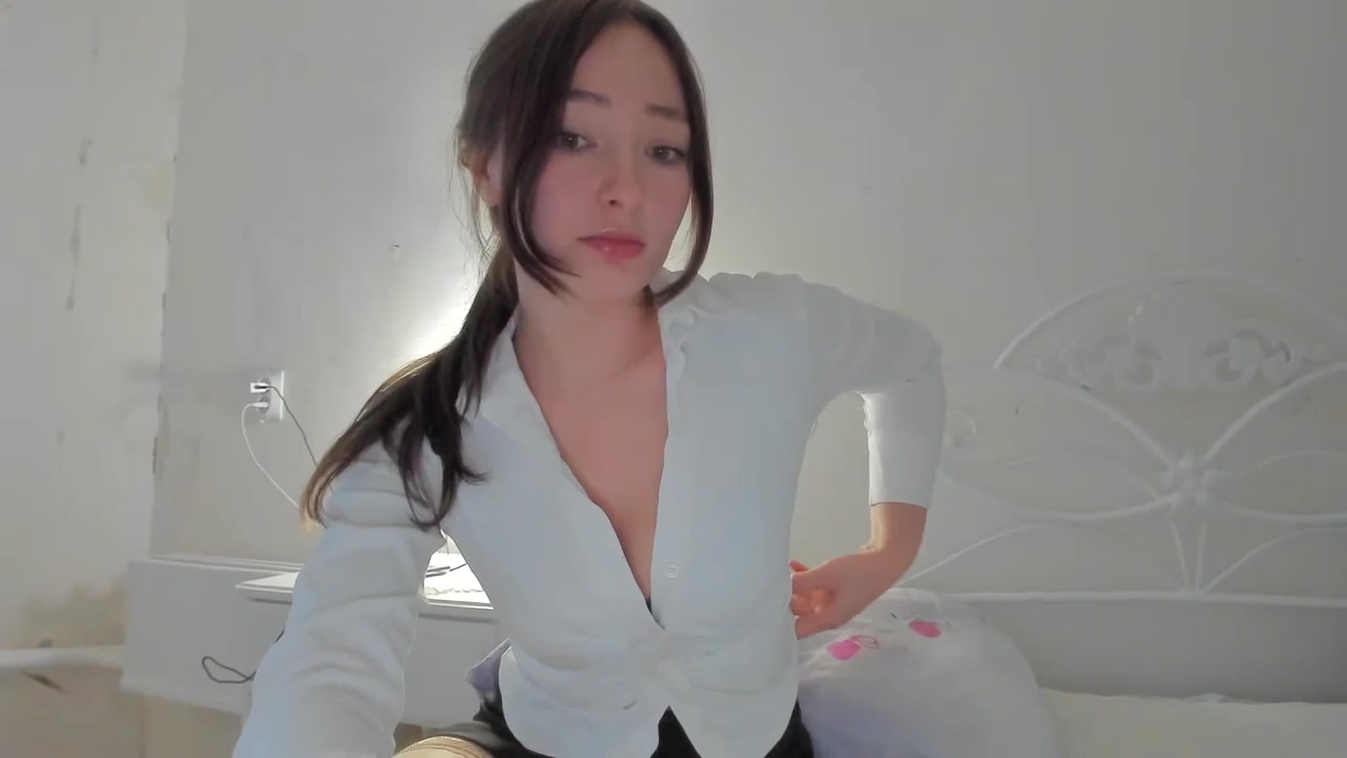 Gallery image thumbnail from DamnGooood's myfreecams stream on, 11/26/2023, 10:24 image 10 of 20