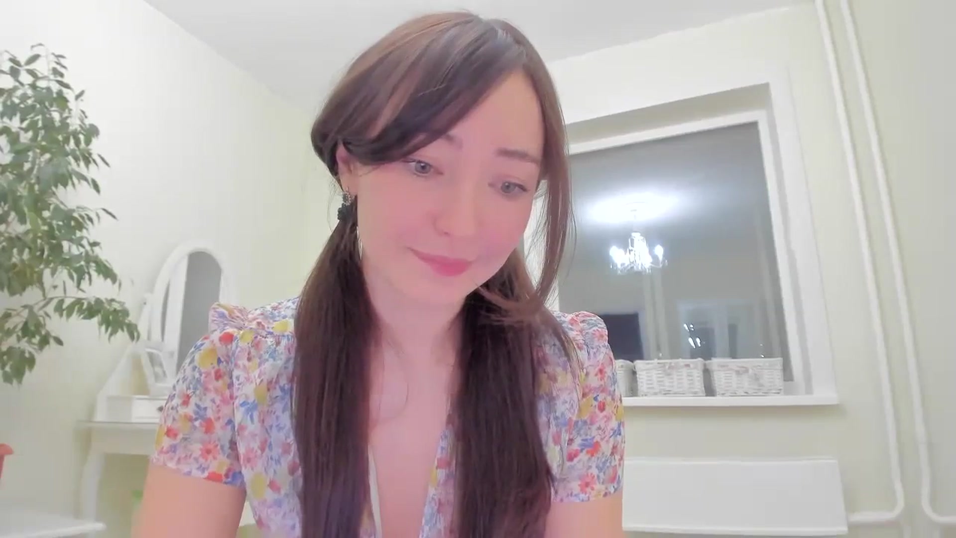 Gallery image thumbnail from DamnGooood's myfreecams stream on, 12/08/2023, 11:43 image 20 of 20