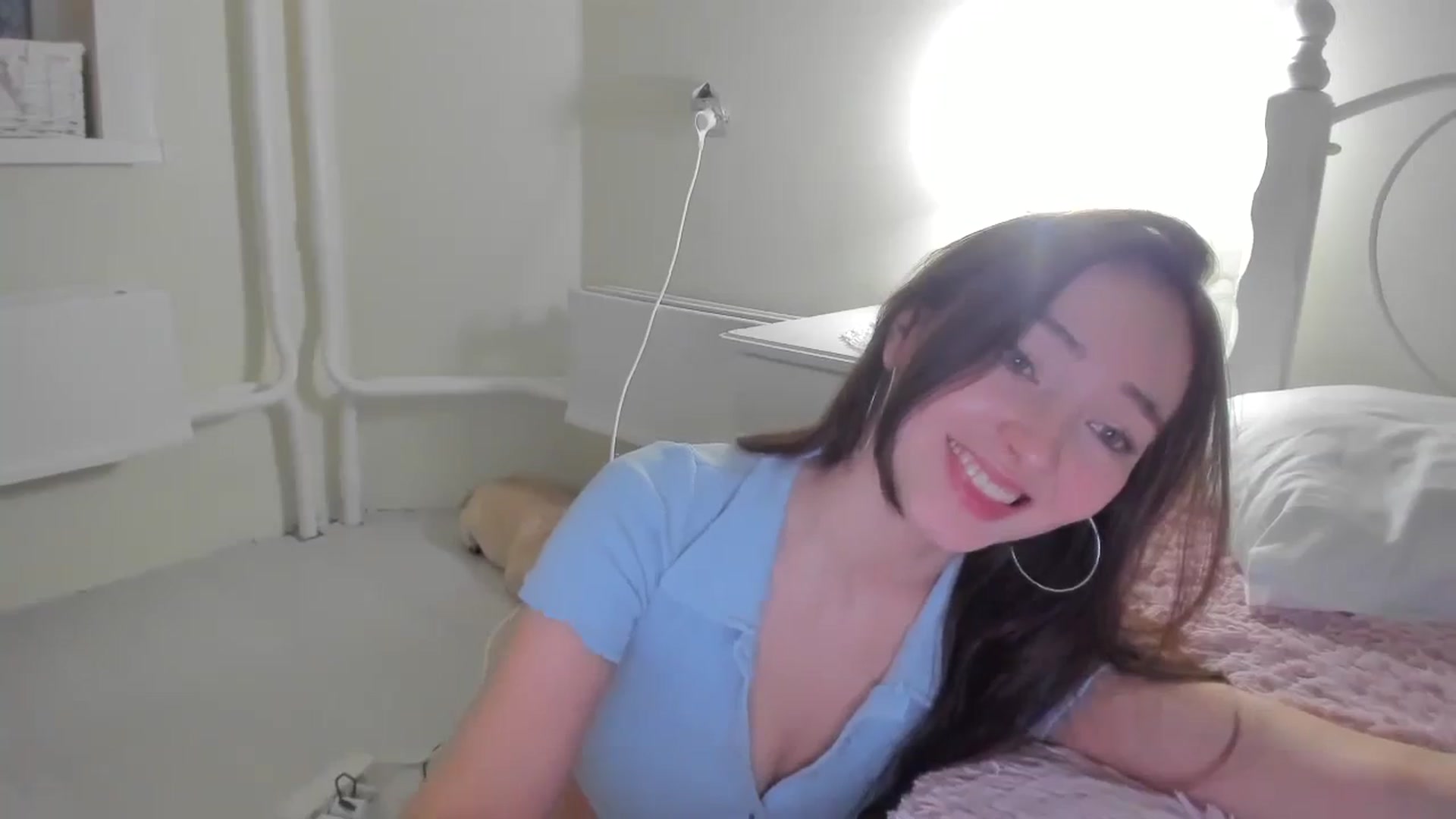 Gallery image thumbnail from DamnGooood's myfreecams stream on, 12/10/2023, 11:18 image 8 of 20