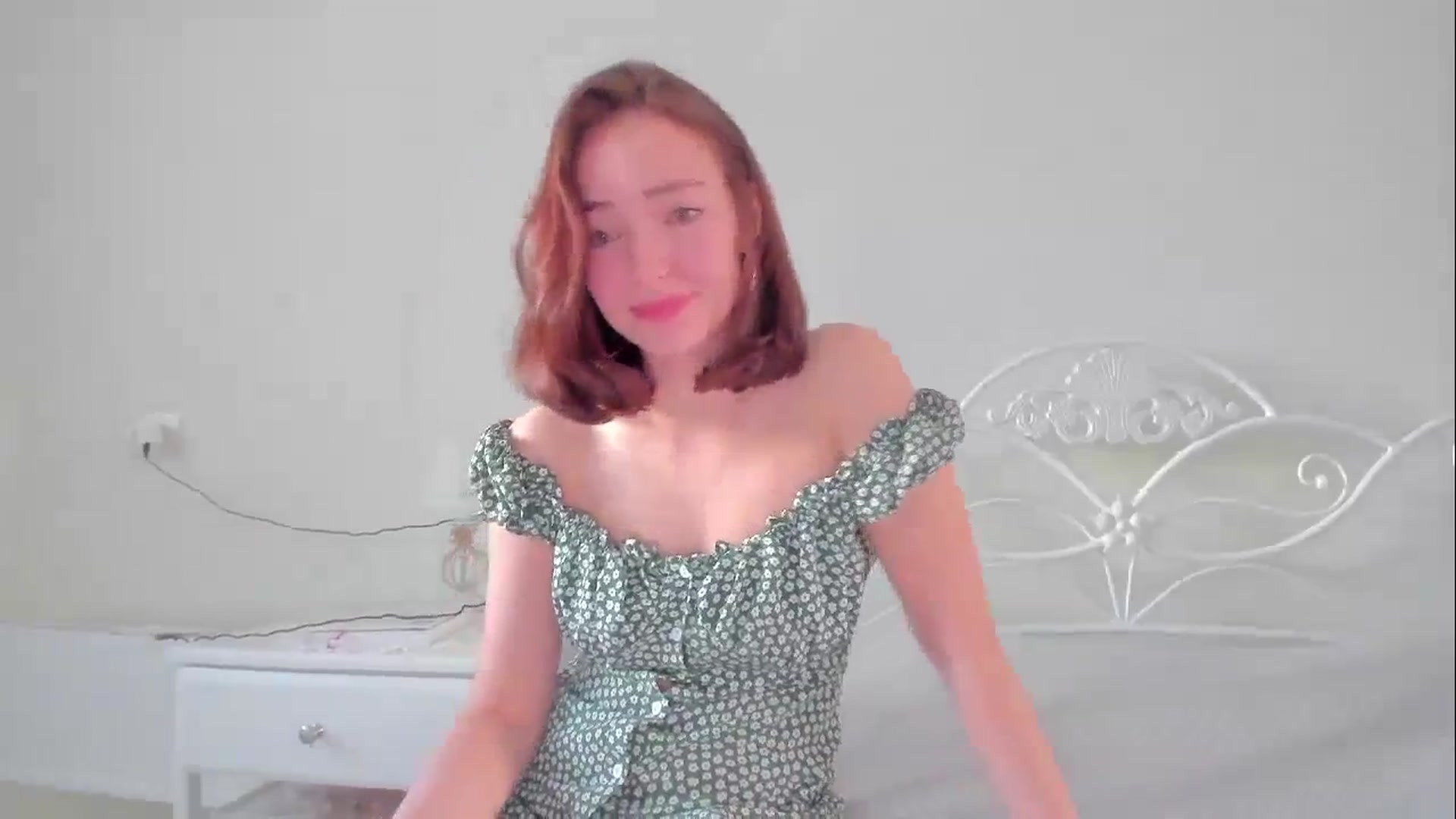 Gallery image thumbnail from DamnGooood's myfreecams stream on, 12/15/2023, 09:44 image 9 of 20