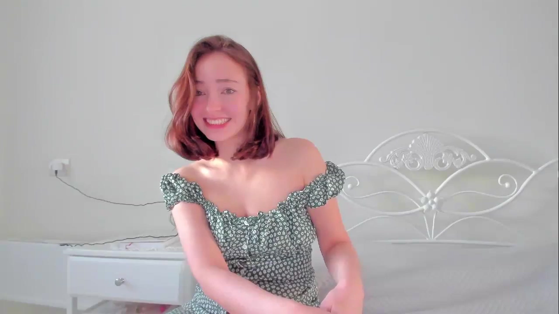 Gallery image thumbnail from DamnGooood's myfreecams stream on, 12/15/2023, 09:44 image 10 of 20
