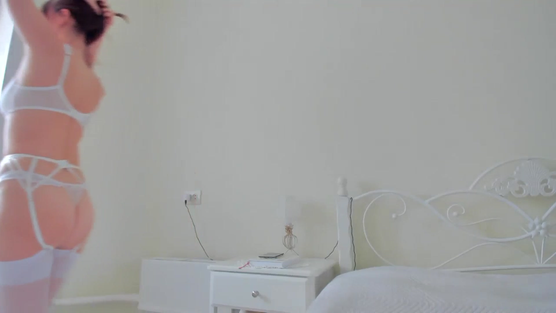 Gallery image thumbnail from DamnGooood's myfreecams stream on, 12/24/2023, 05:43 image 2 of 20
