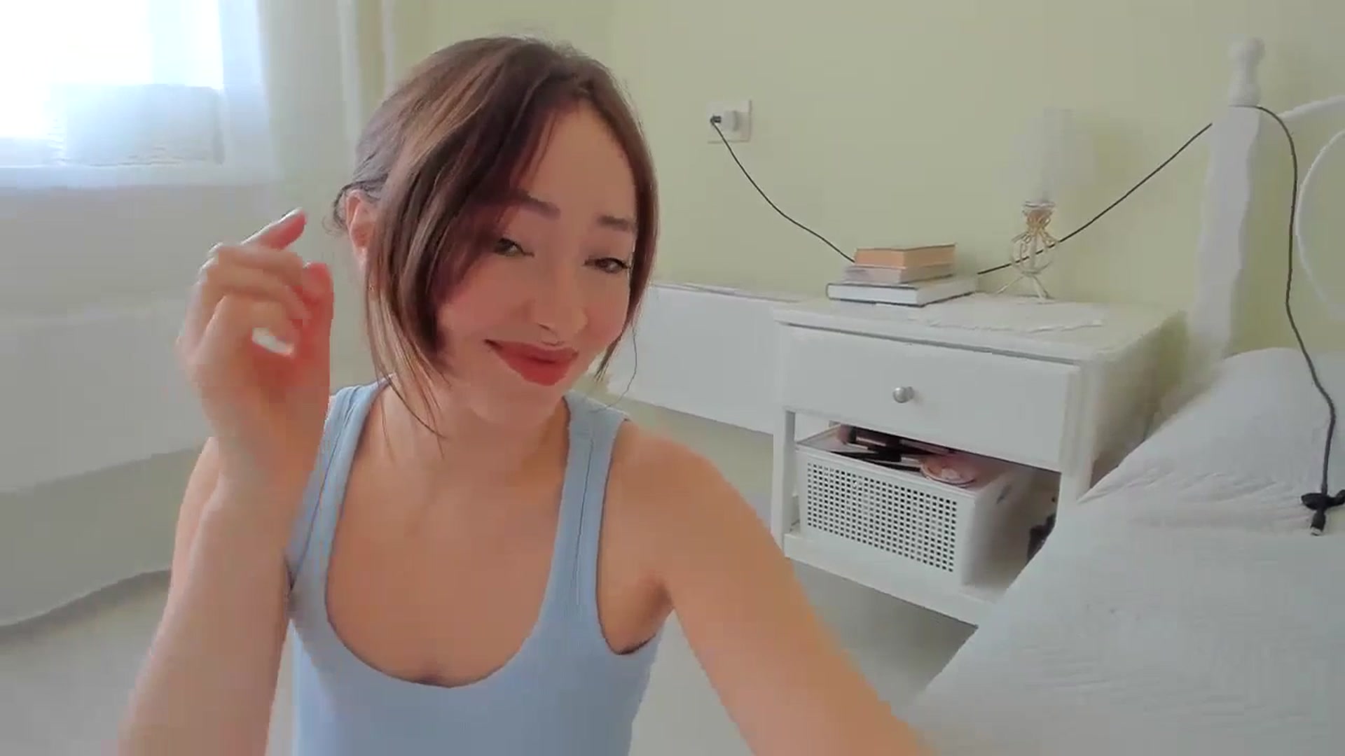 Gallery image thumbnail from DamnGooood's myfreecams stream on, 04/20/2024, 07:57 image 7 of 20