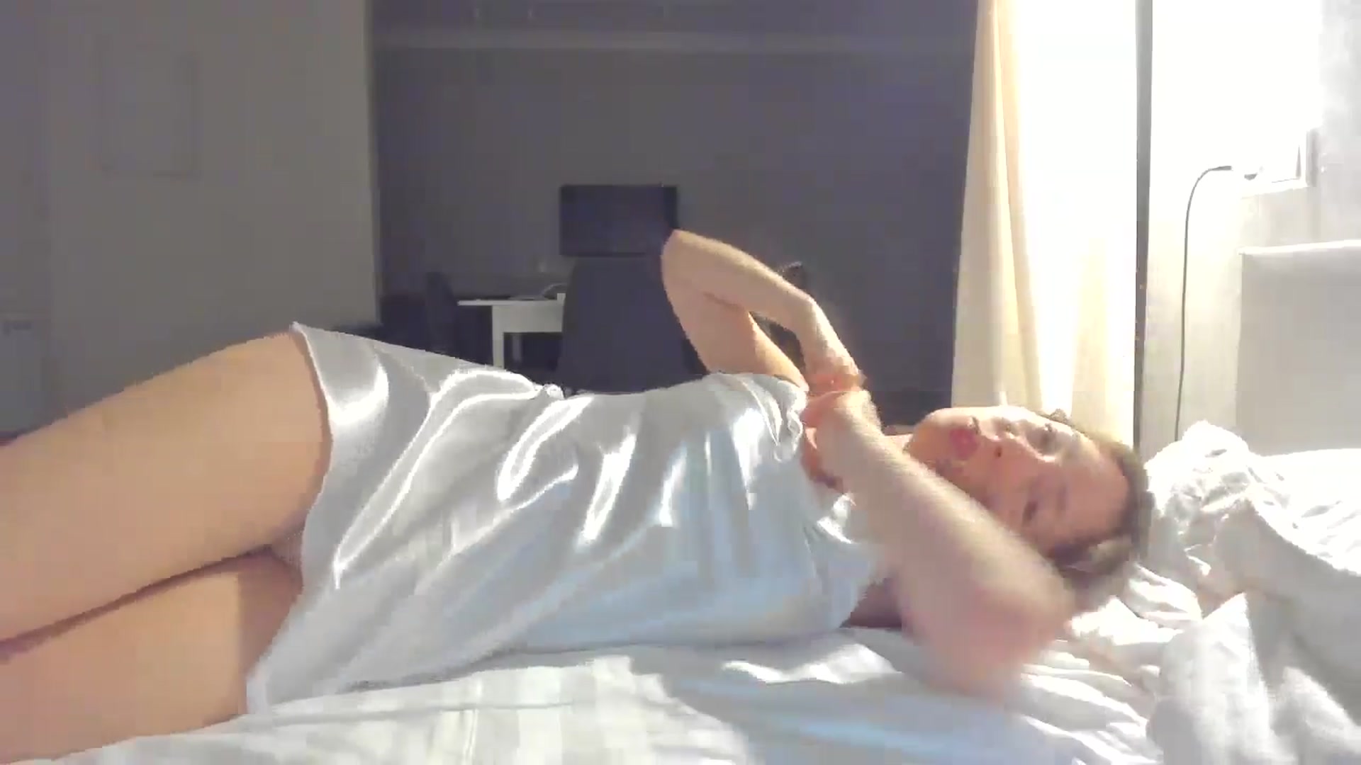 Gallery image thumbnail from DamnGooood's myfreecams stream on, 06/04/2024, 19:18 image 14 of 20