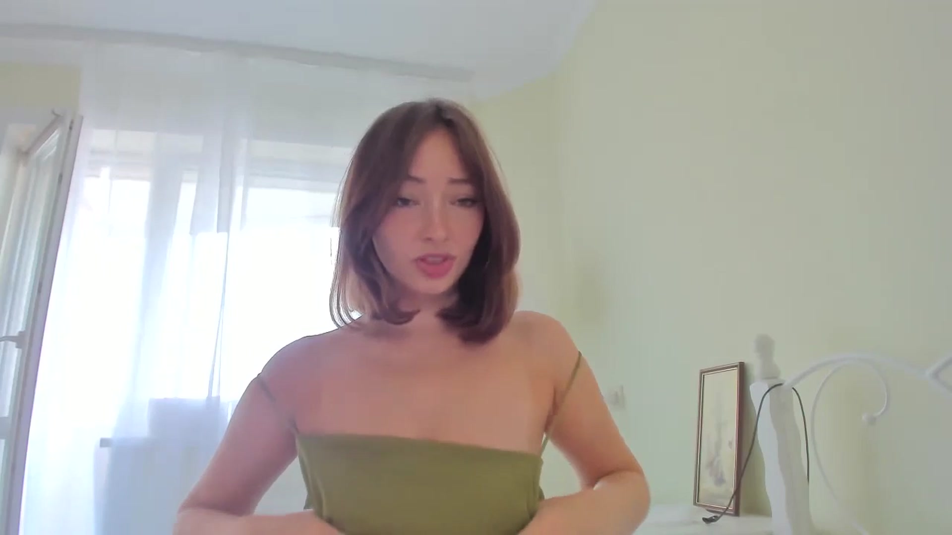 Gallery image thumbnail from DamnGooood's myfreecams stream on, 06/14/2024, 12:14 image 16 of 20