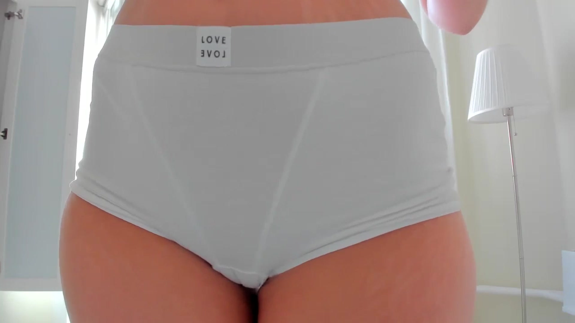 Gallery image thumbnail from DamnGooood's myfreecams stream on, 06/14/2024, 12:41 image 16 of 20
