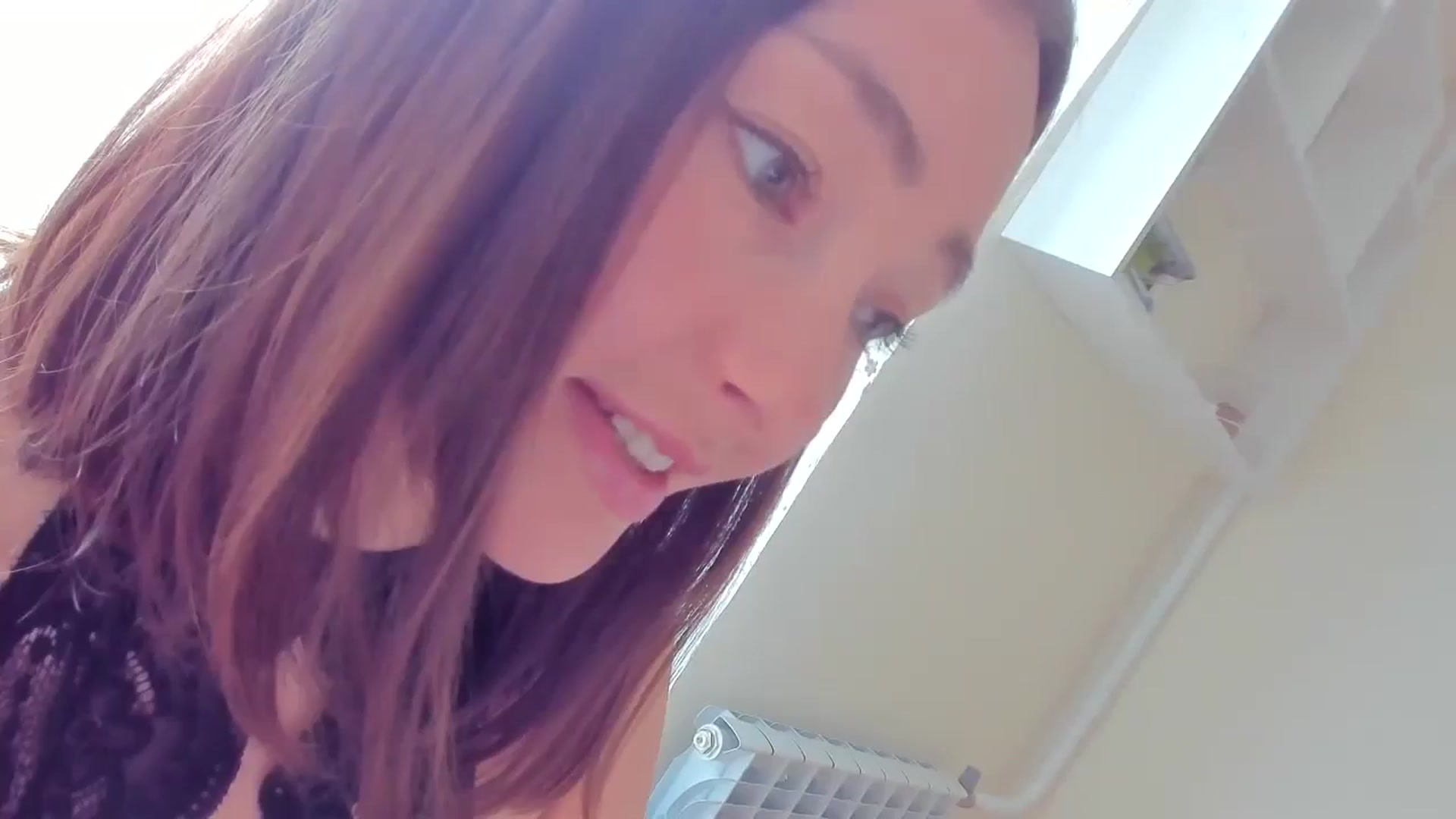 Gallery image thumbnail from DamnGooood's myfreecams stream on, 06/19/2024, 07:52 image 13 of 20