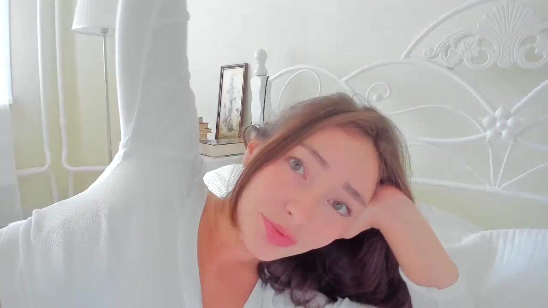 Gallery image thumbnail from DamnGooood's myfreecams stream on, 09/04/2024, 05:04 image 12 of 20