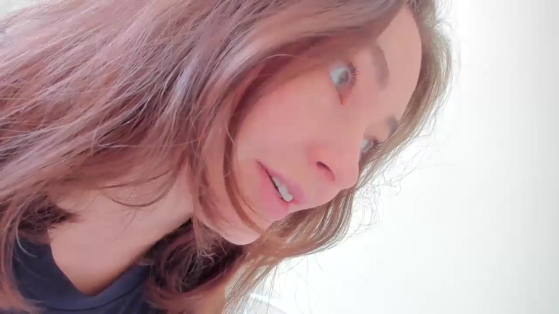 Gallery image thumbnail from DamnGooood's myfreecams stream on, 09/19/2024, 04:42 image 8 of 20