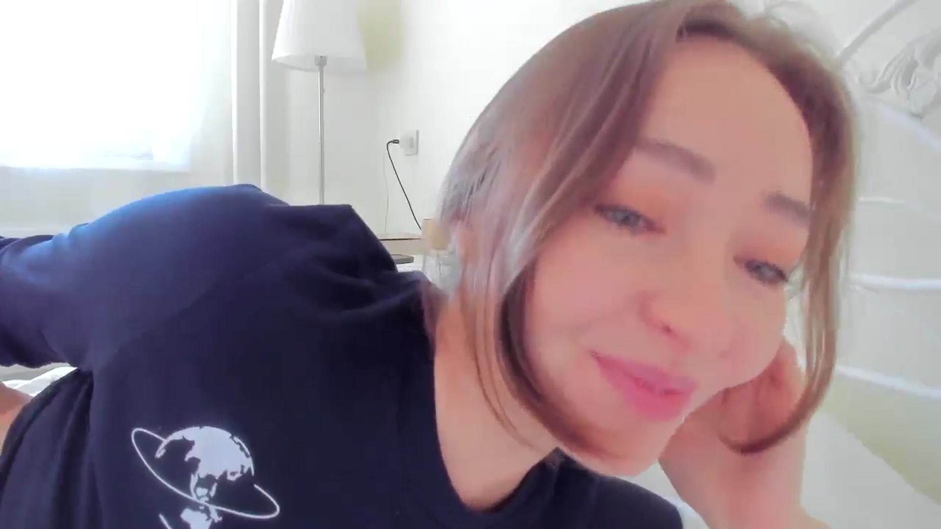 Gallery image thumbnail from DamnGooood's myfreecams stream on, 09/19/2024, 04:42 image 16 of 20