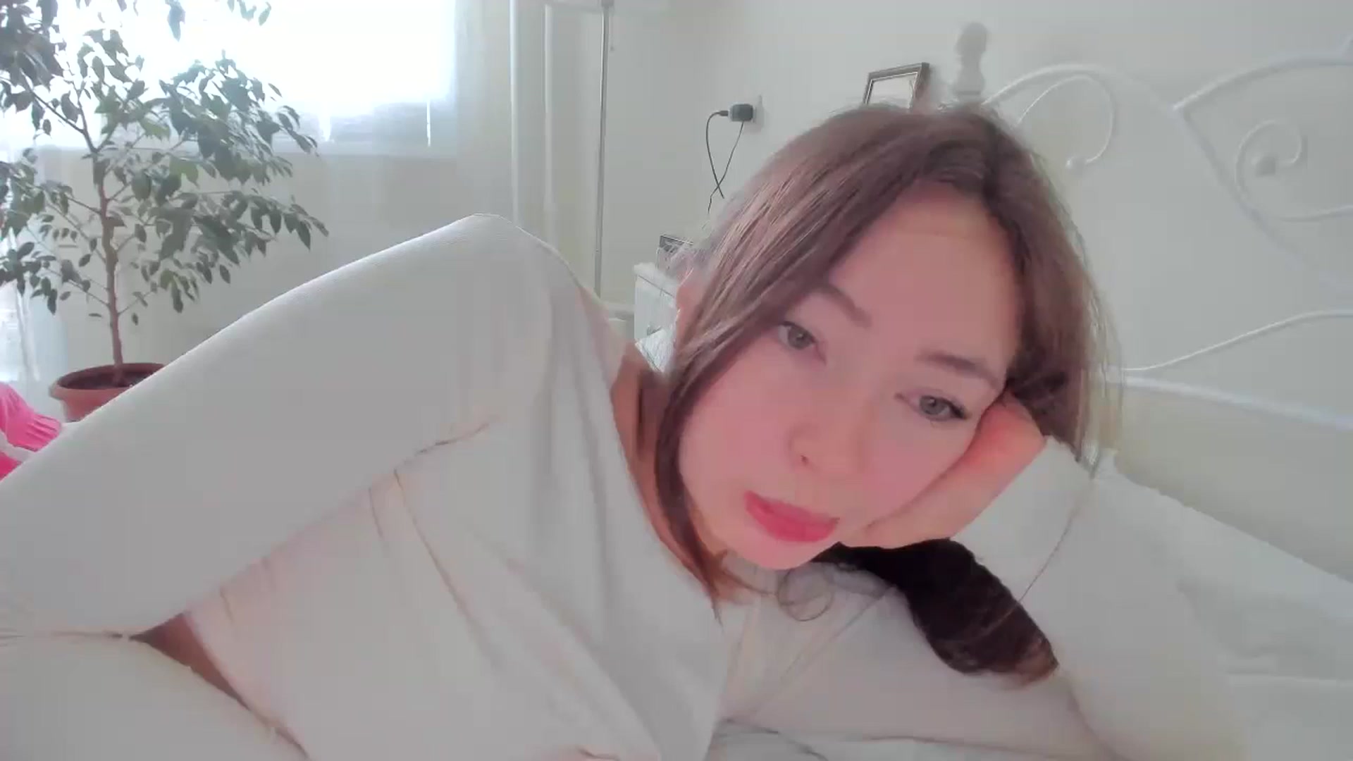 Gallery image thumbnail from DamnGooood's myfreecams stream on, 11/15/2024, 04:31 image 12 of 20