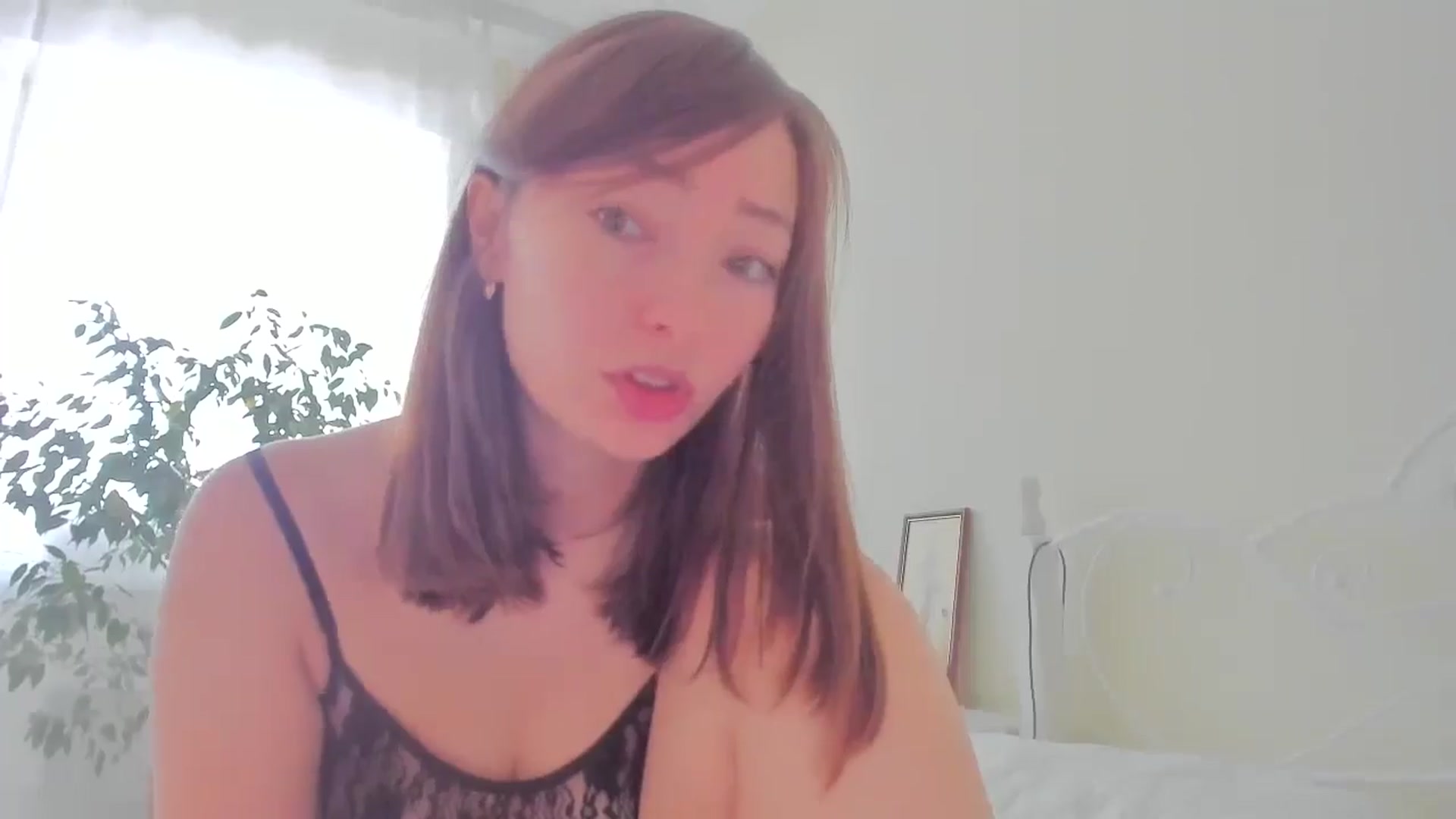 Gallery image thumbnail from DamnGooood's myfreecams stream on, 11/18/2024, 03:49 image 9 of 20