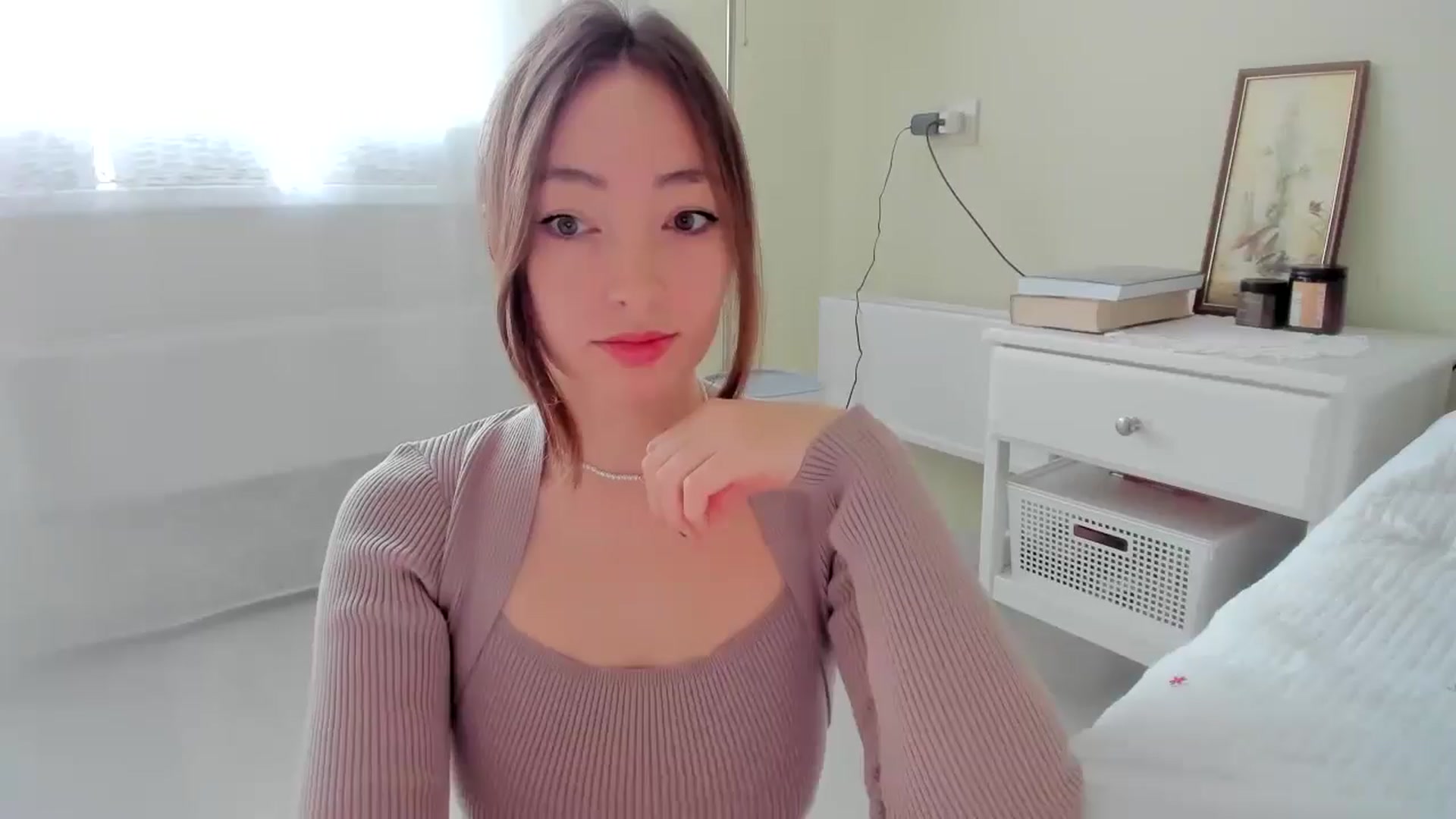 Gallery image thumbnail from DamnGooood's myfreecams stream on, 12/01/2024, 06:27 image 1 of 20