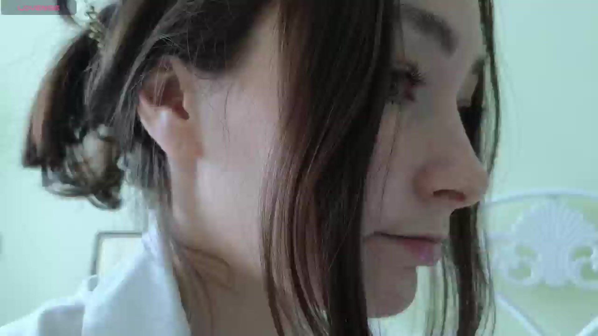 Gallery image thumbnail from DamnGooood's myfreecams stream on, 12/10/2024, 07:16 image 3 of 20